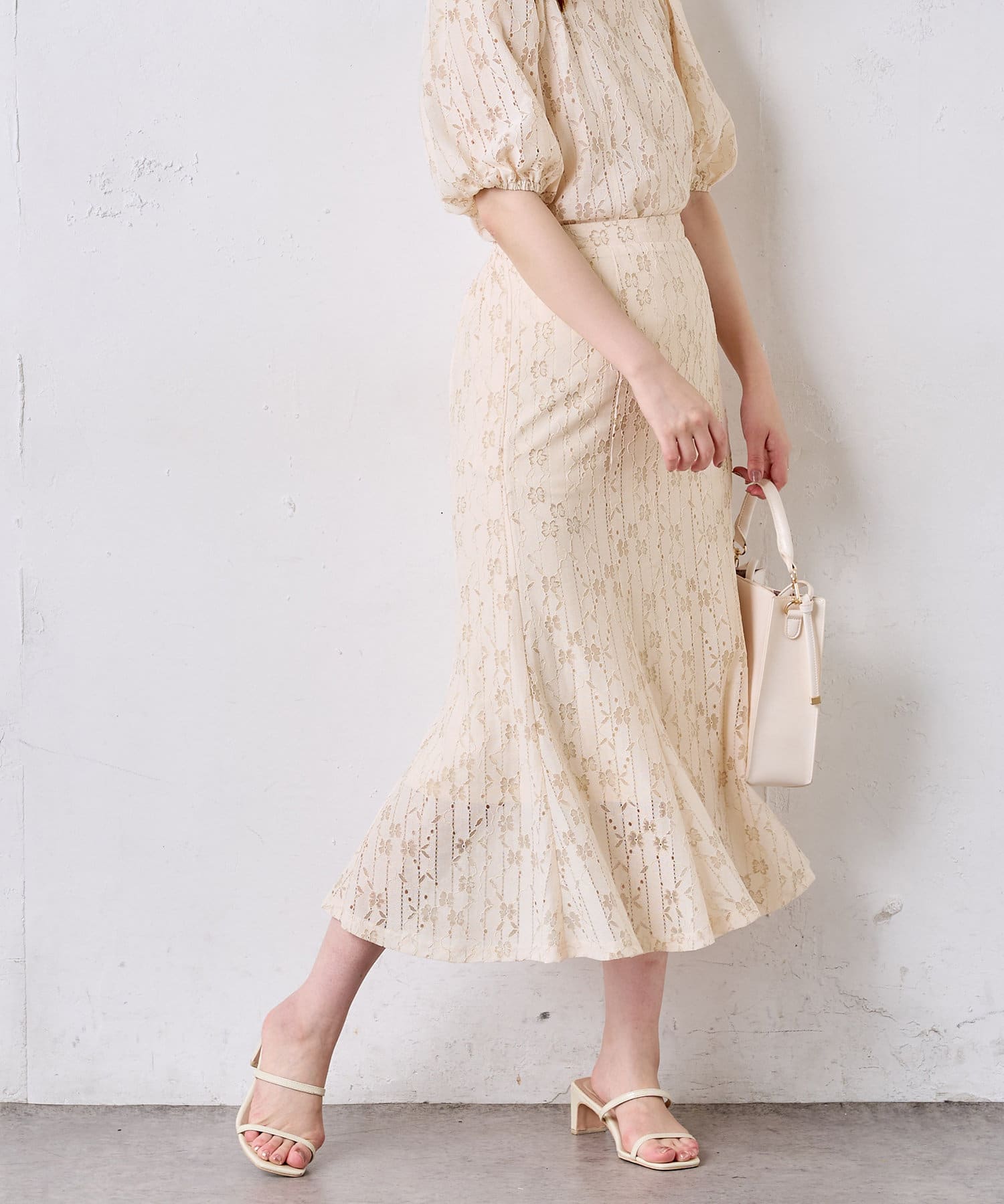 【超美品】ストライプ カットワークレース フラワー スカート【INGEBORG】 超美品】ストライプ カットワークレース フラワー スカート