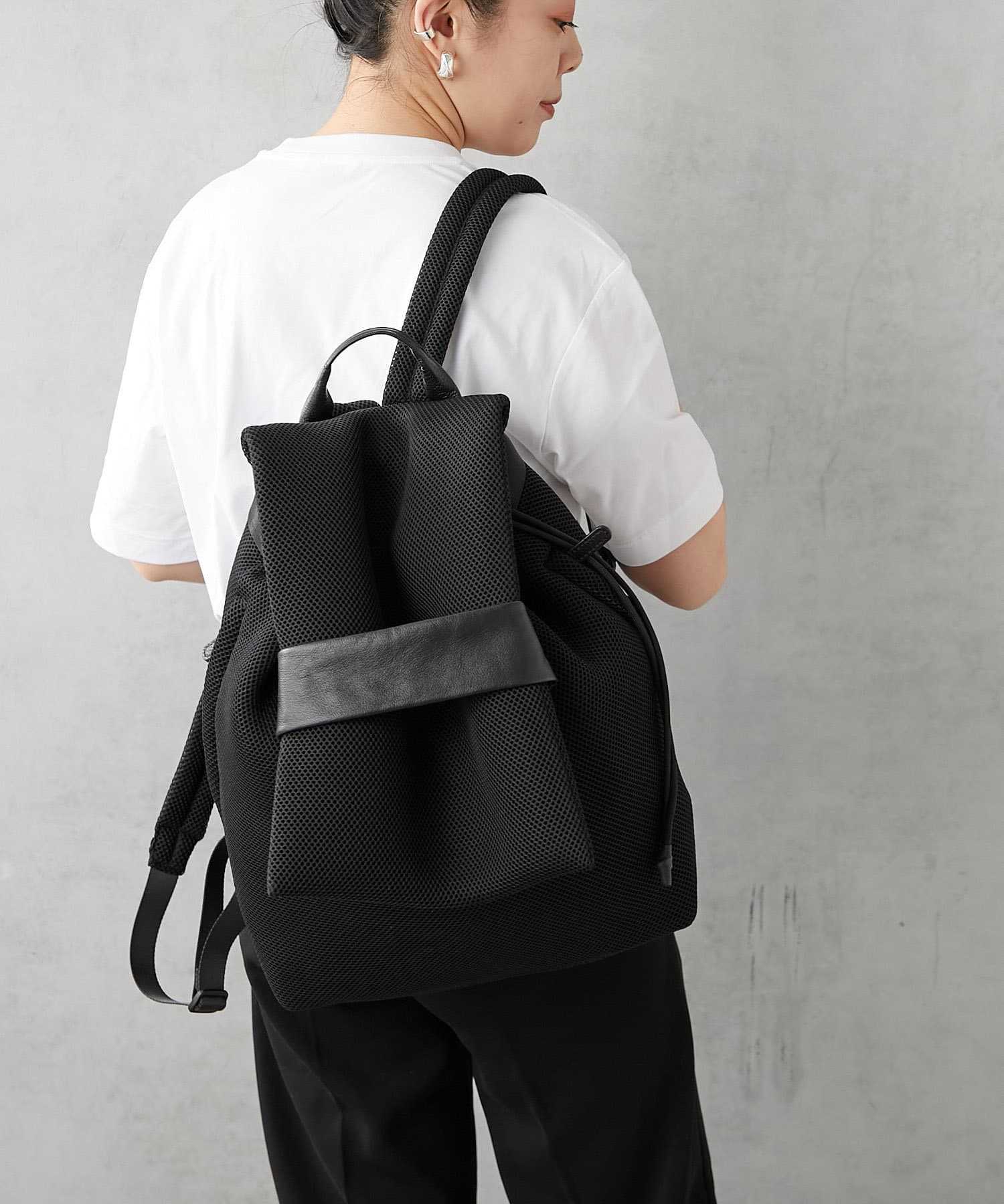 新作商品】メッシュレザーリュック - ear PAPILLONNER(イアパピヨネ