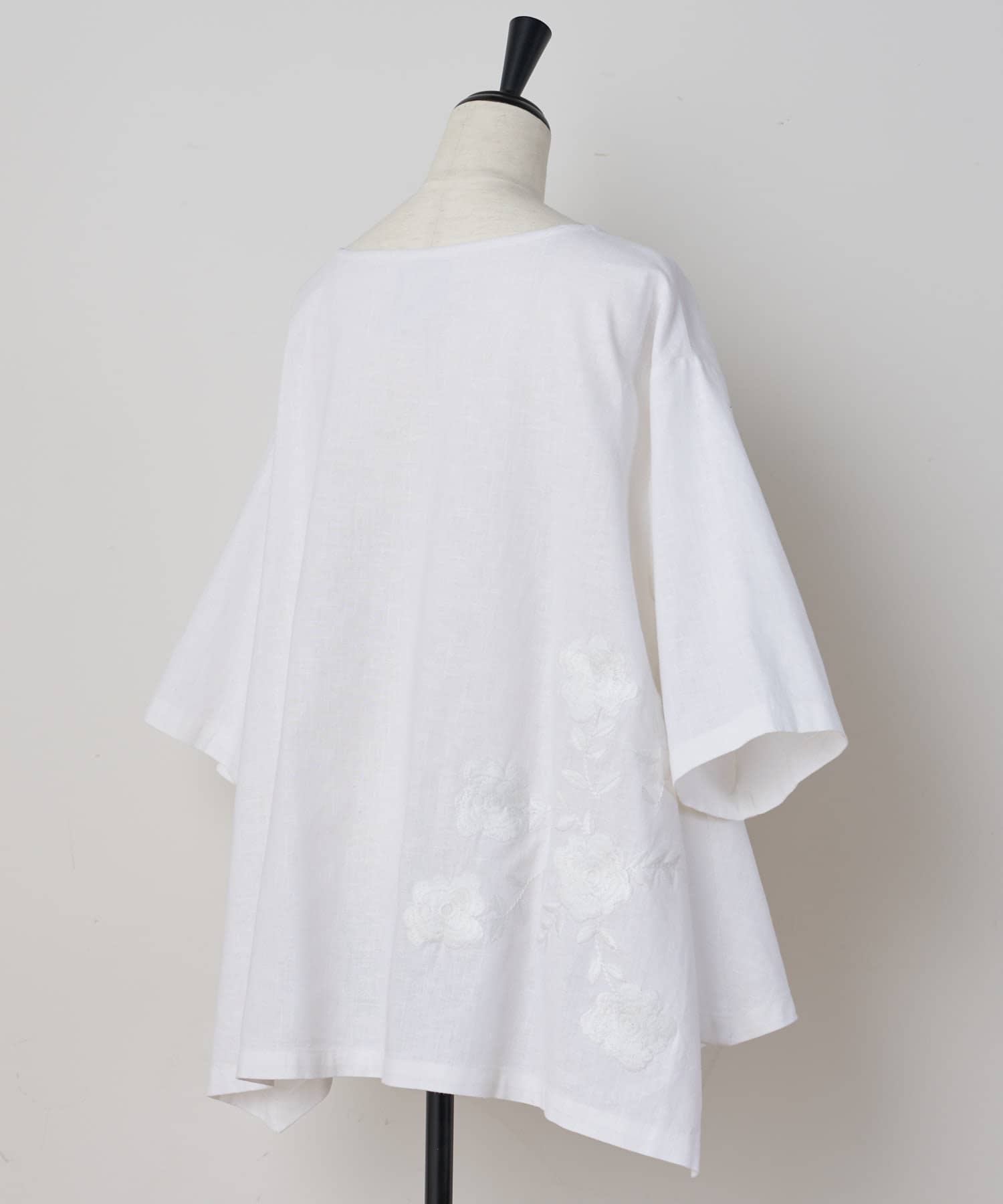 裾花刺繍ブラウス Beardsley ビアズリー レディース Pal Closet パルクローゼット パルグループ公式ファッション通販サイト