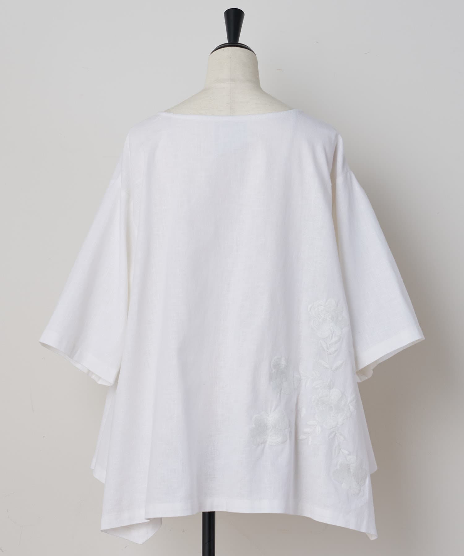 裾花刺繍ブラウス Beardsley ビアズリー レディース Pal Closet パルクローゼット パルグループ公式ファッション通販サイト