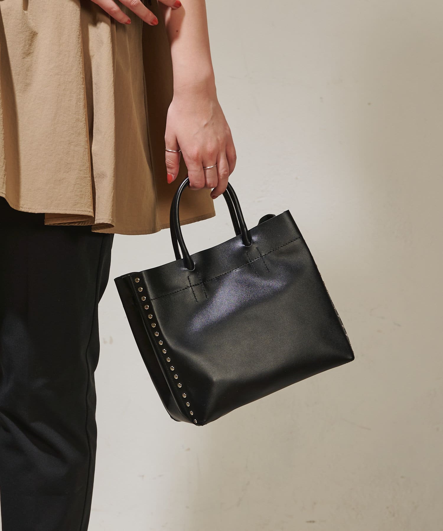 スタッズトートバッグ Sサイズ Ear Papillonner イア パピヨネ レディース Pal Closet パルクローゼット パルグループ公式ファッション通販サイト