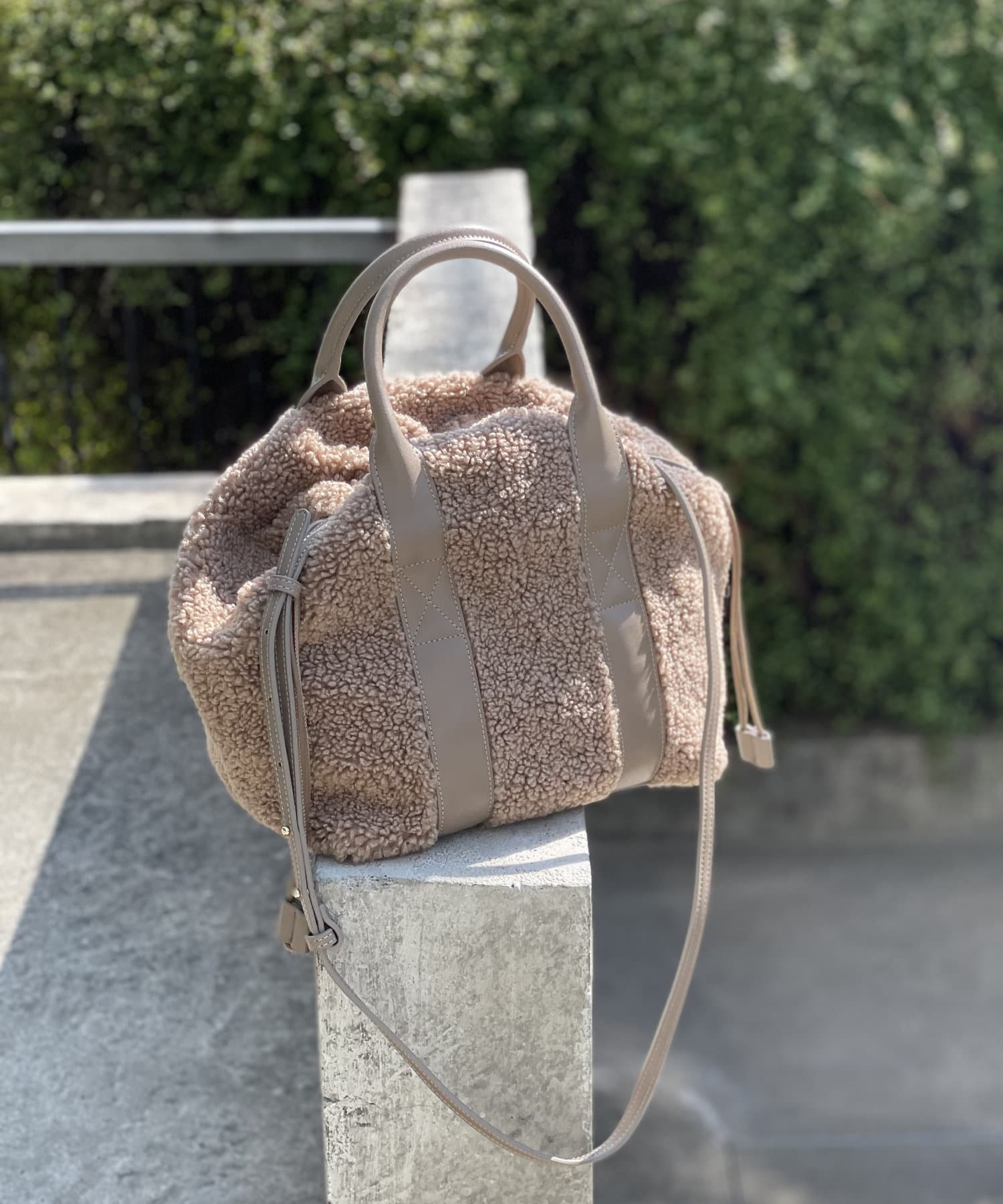 un dix cors(アンディコール) 【kiara(キアラ)】ボア切替ショルダーバッグ