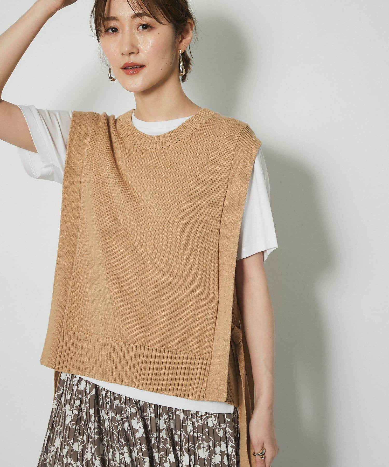 un dix cors(アンディコール) 【今季旬なレイヤードスタイルが完成】ショートニットベスト