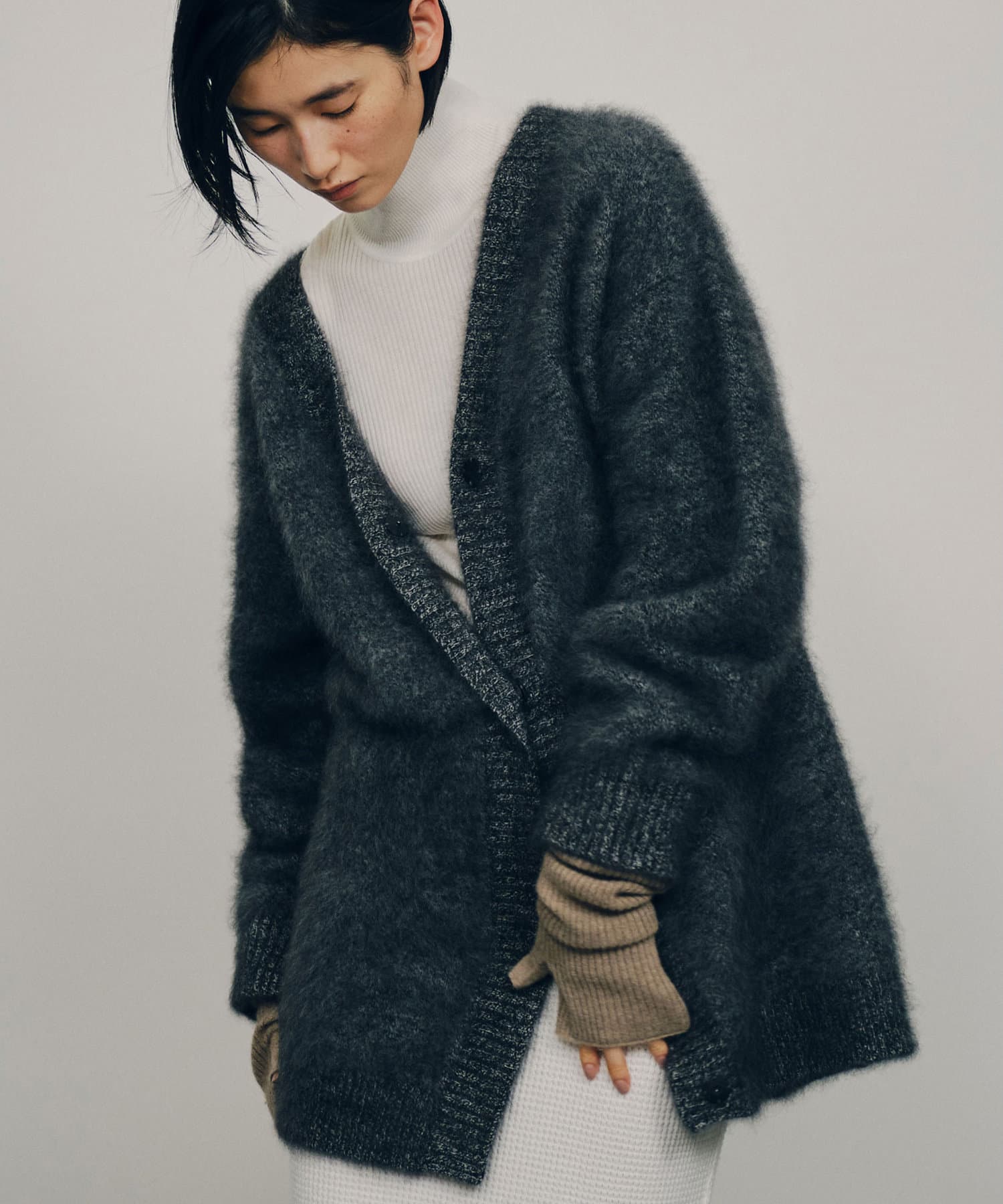 Girlish ガーリッシュ ラクーンファーカーディガン araara 美品】girlish ガーリッシュ ラクーンファーカーディガン araara