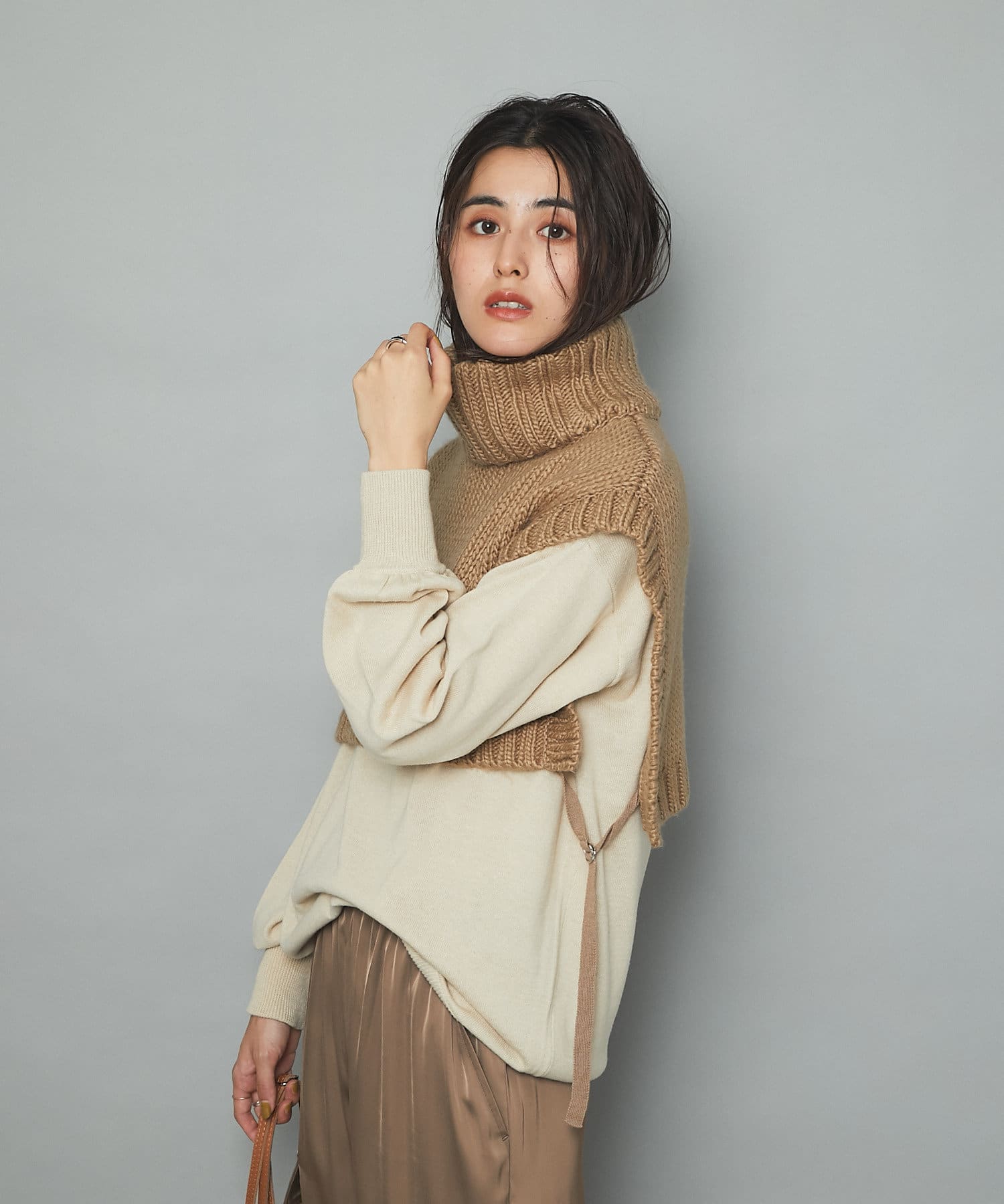 un dix cors(アンディコール) ここでしか手に入らない【WEB限定】タートルベスト付きクループルオーバー