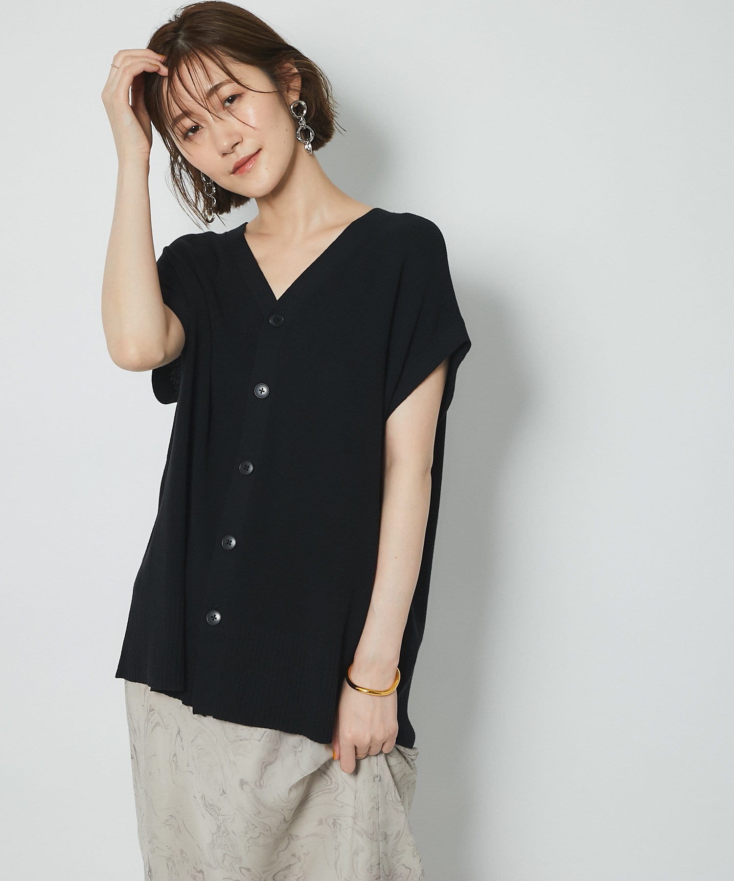 un dix cors(アンディコール) 【便利な着回しトップス】2WAY UVバック釦ニット