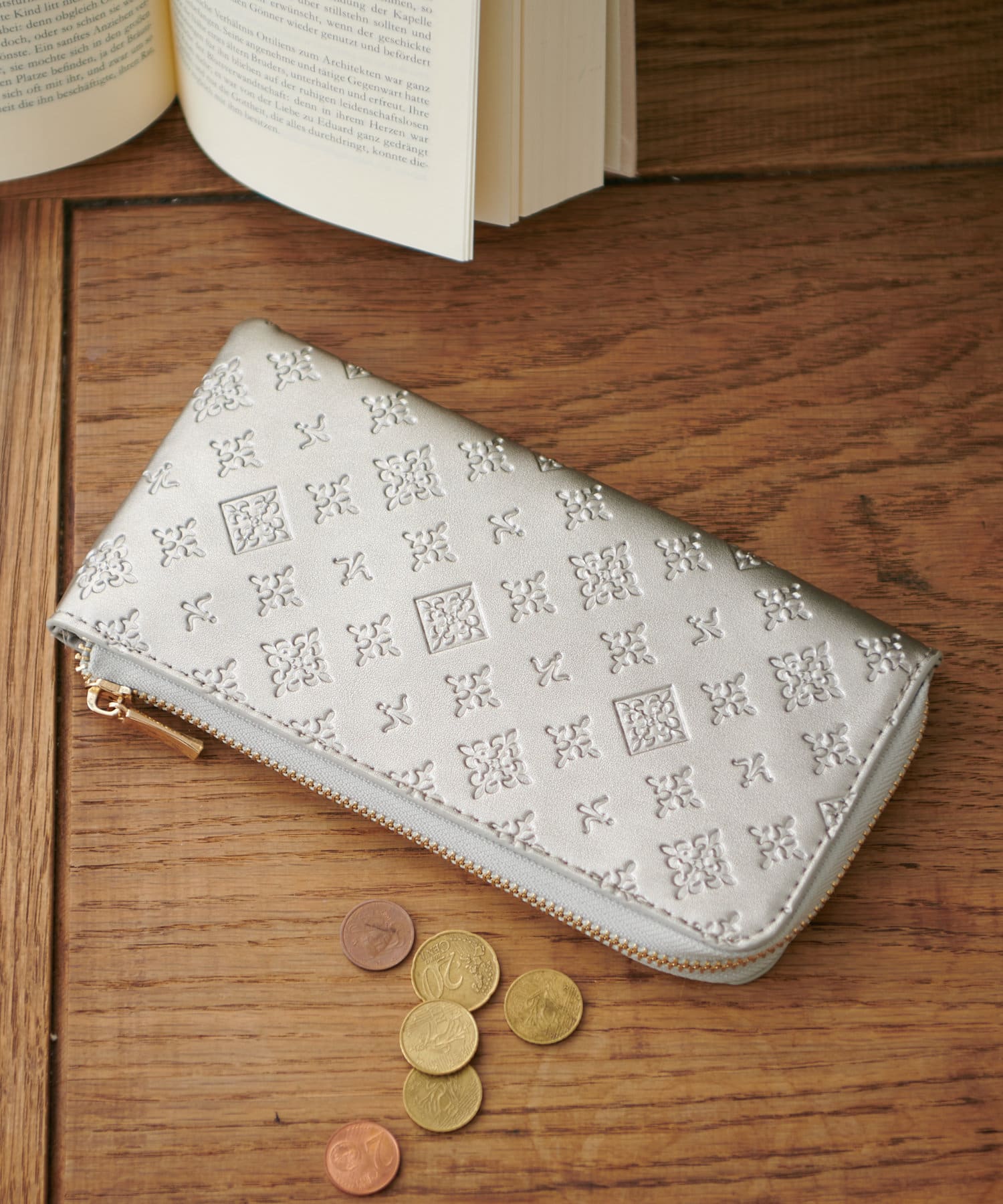 フェイクレザー エンボス長財布 Daily Russet デイリー ラシット レディース Pal Closet パルクローゼット パルグループ公式ファッション通販サイト