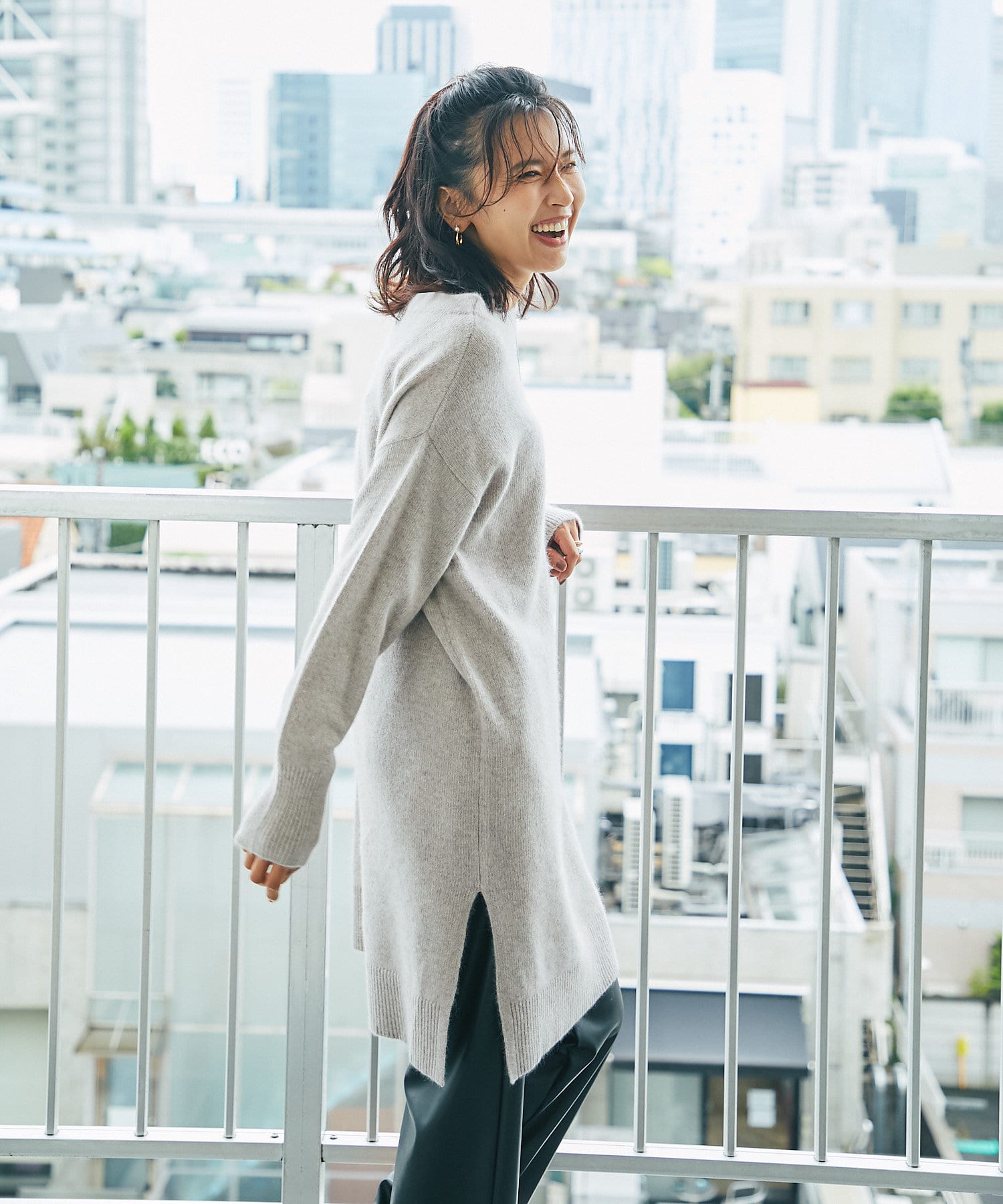 身体が泳ぐゆるめのシルエット】ラクーン混ロングチュニックプル