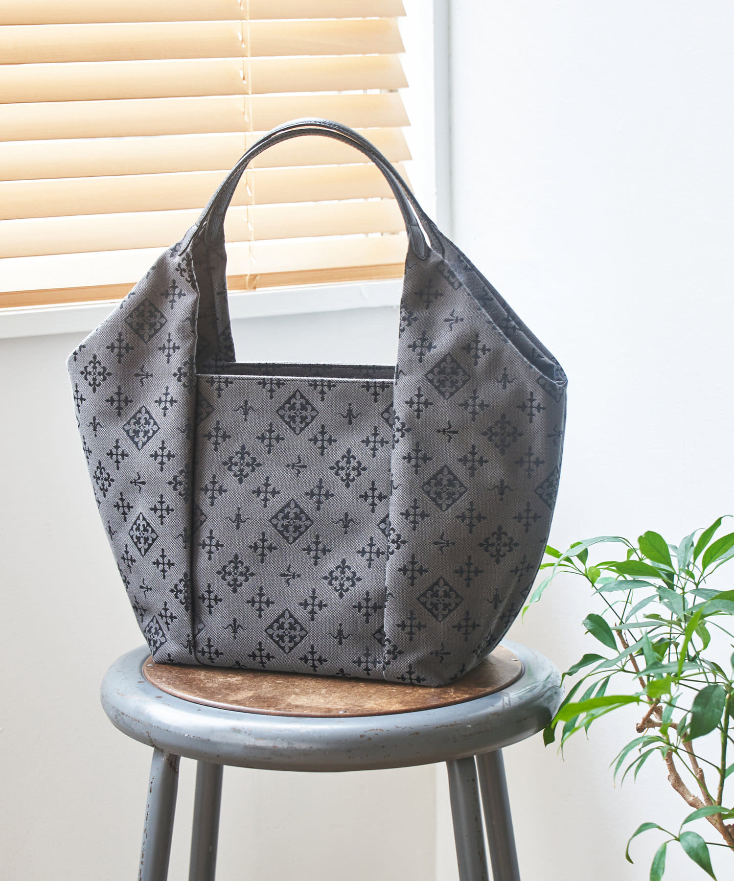美品 russetラシット ペンタゴントートバッグ コットンジャガード グレー 美品 russetラシット ペンタゴントートバッグ コットン