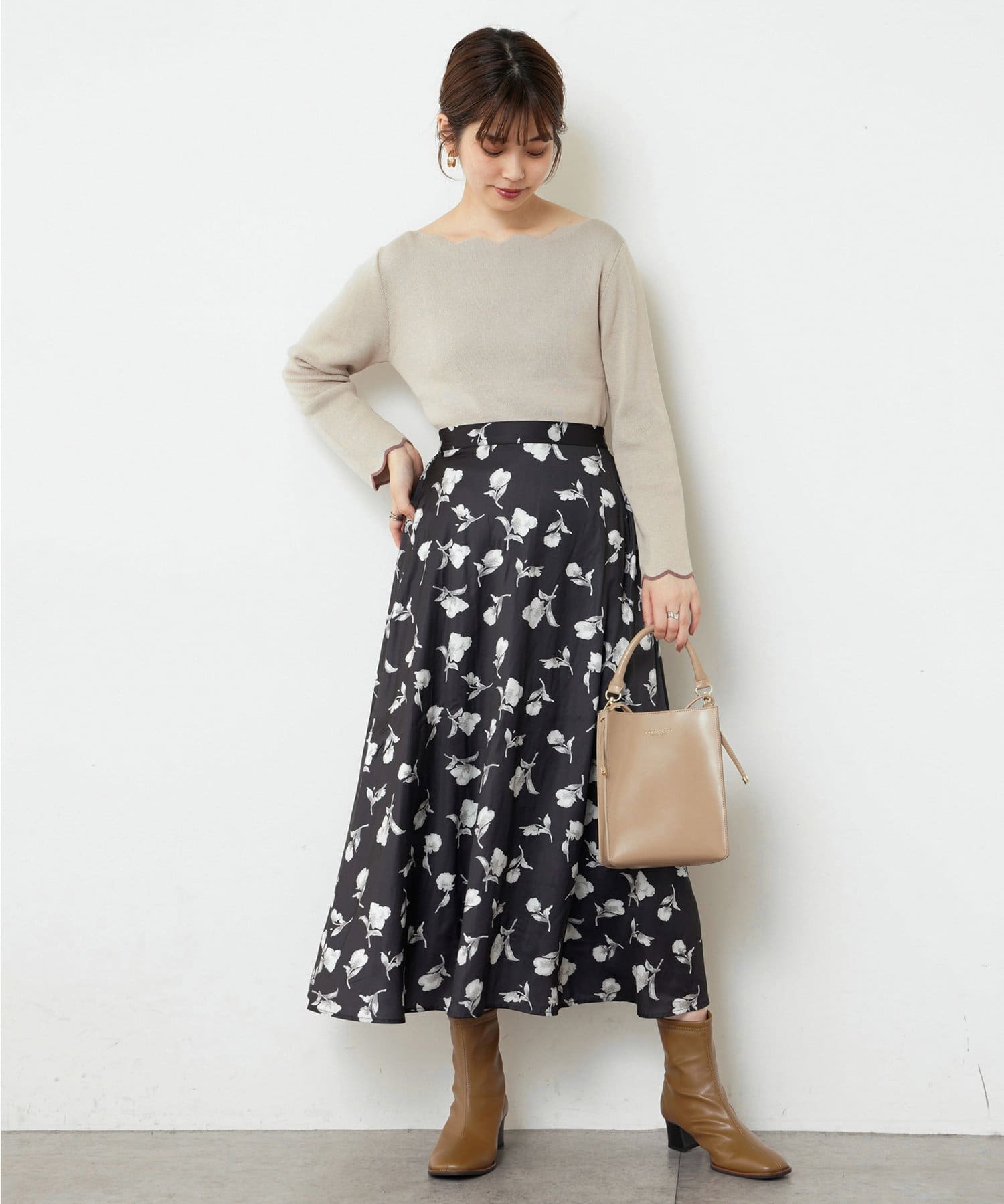 natural couture(ナチュラルクチュール) オリジナルフラワーパターンフレアスカート
