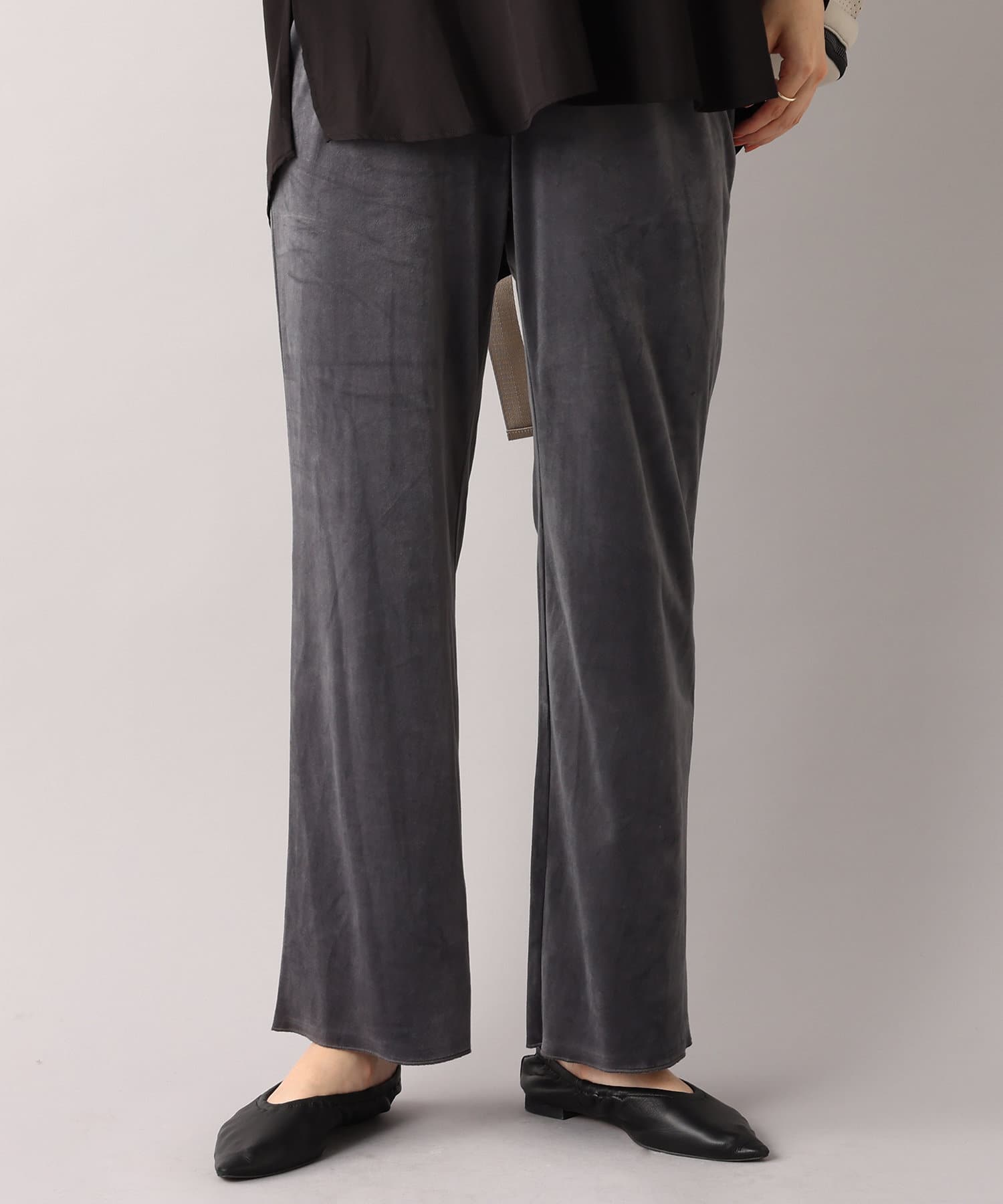 un dix cors(アンディコール) 【大人リラックスに穿ける】ストレッチベルベットイージーパンツ