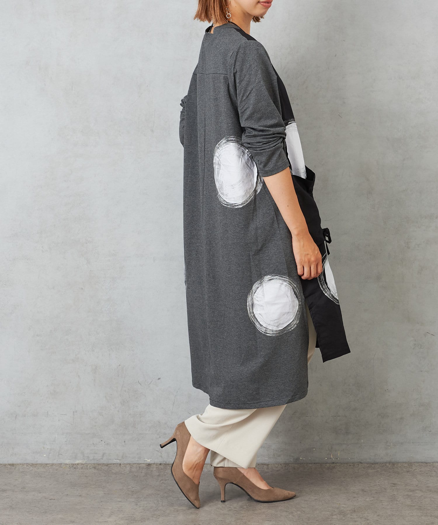 モノクロに映える ランダムドットワンピース Pal Collection パルコレクション レディース Pal Closet パルクローゼット パルグループ公式ファッション通販サイト