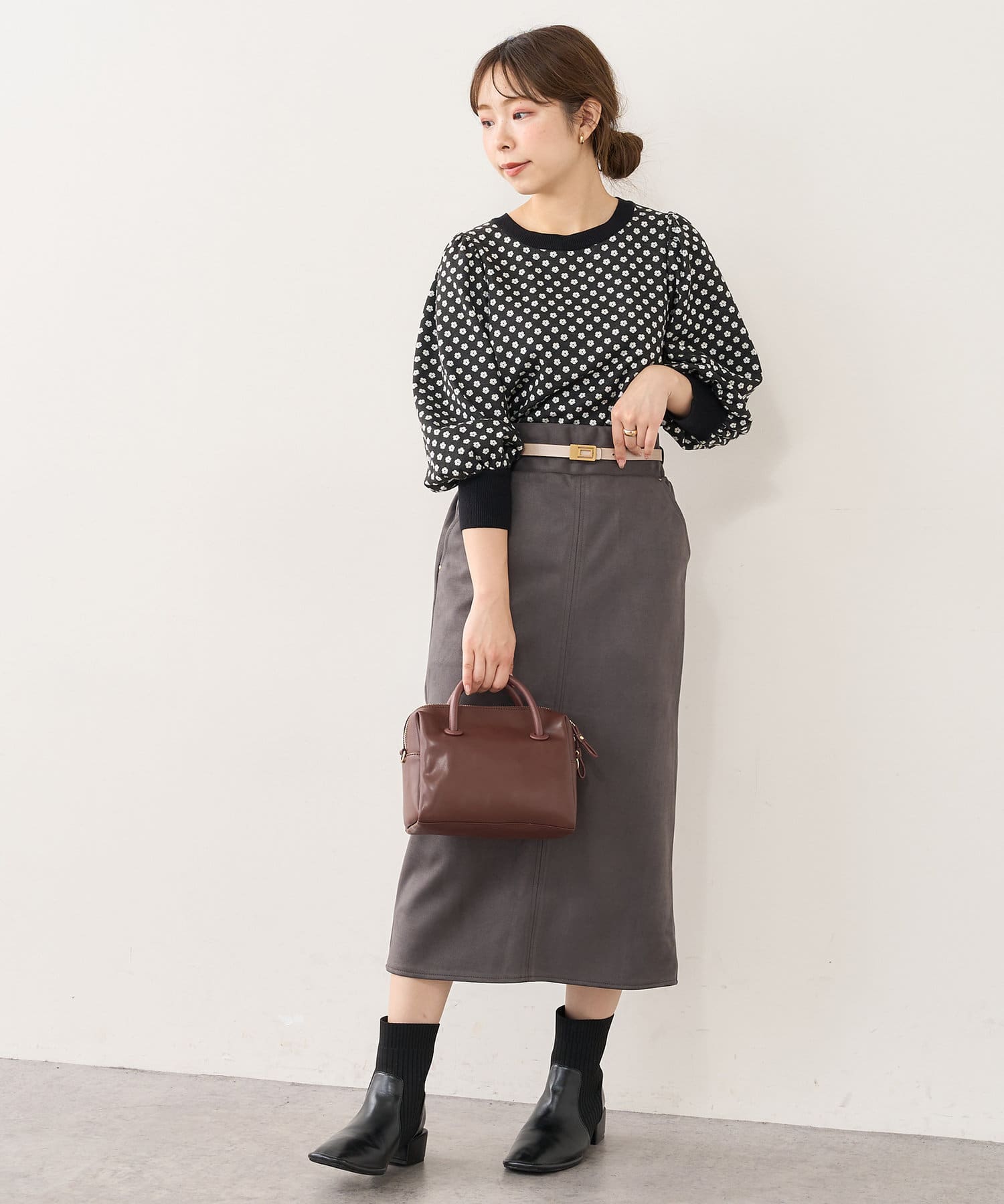 ベルト付きポンチスエードタイトスカートMサイズ | natural couture