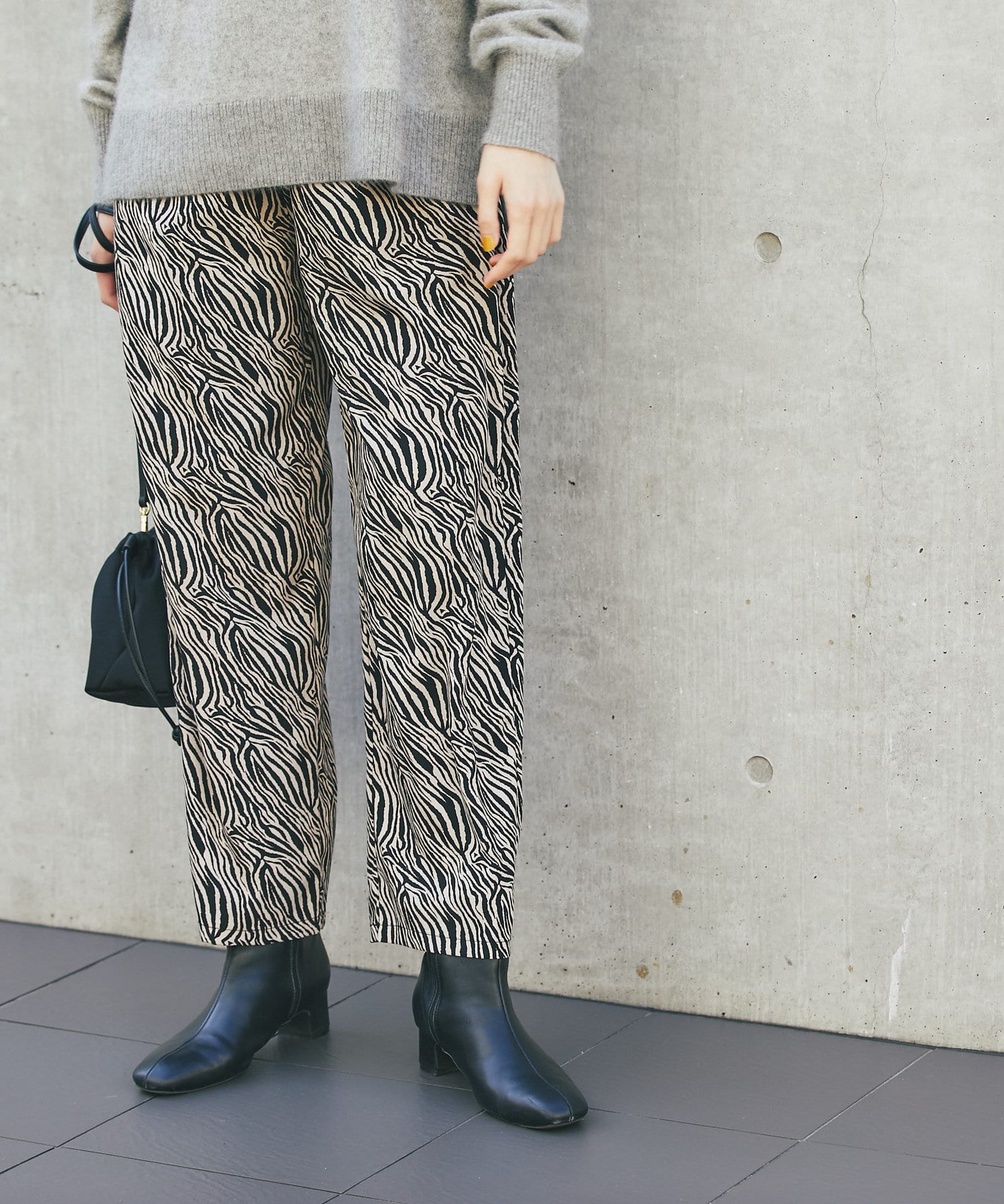 un dix cors(アンディコール) 【穿くだけでお洒落がキマる】ゼブラプリントイージーパンツ