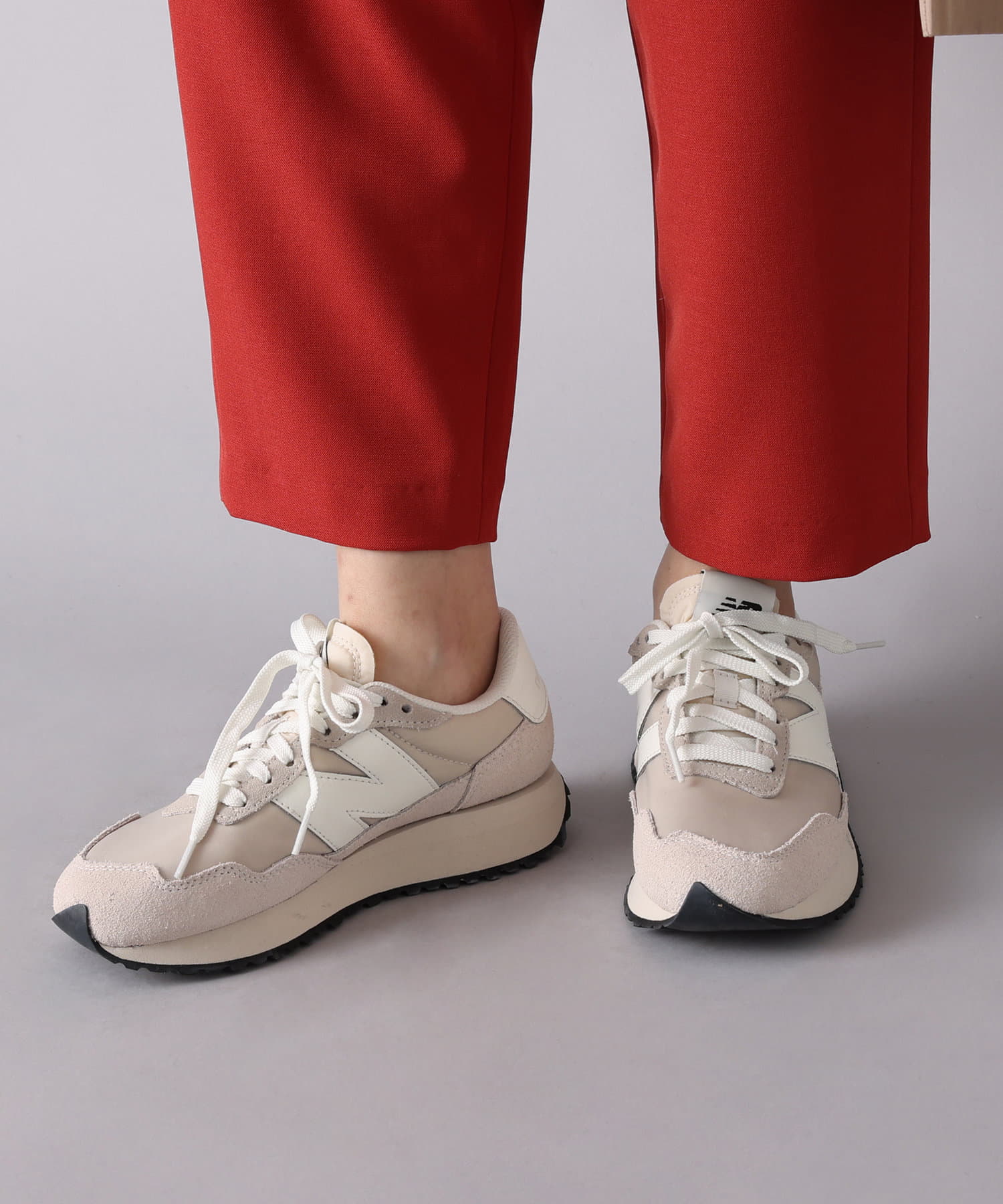 New Balance ニューバランス Shift237スニーカー Un Dix Cors アンディコール レディース Pal Closet パルクローゼット パルグループ公式ファッション通販サイト