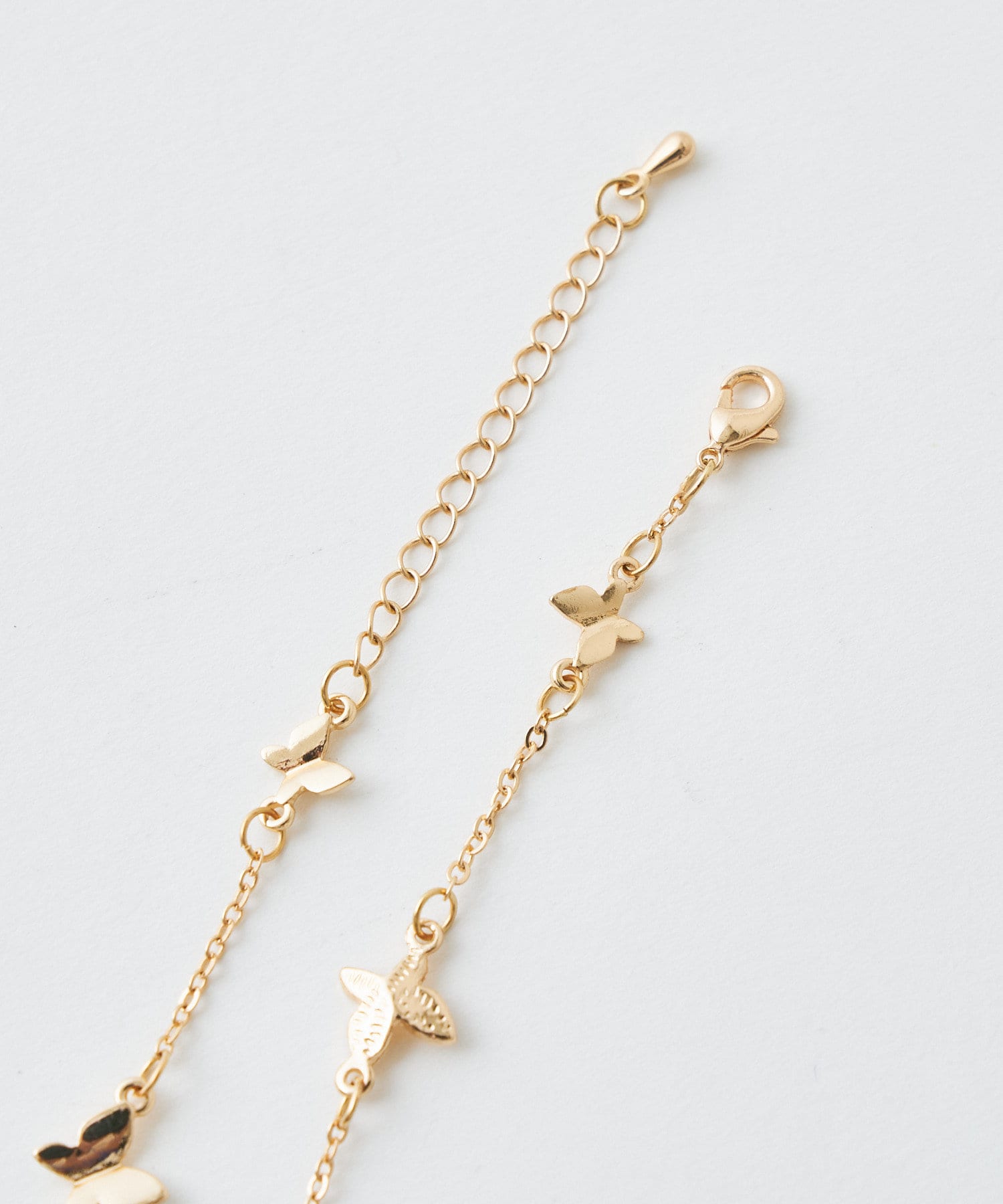 NICE CLAUP / OLIVE des OLIVE OUTLET(ナイスクラップ  / オリーブ デ オリーブ アウトレット) 蝶々ブレスレット