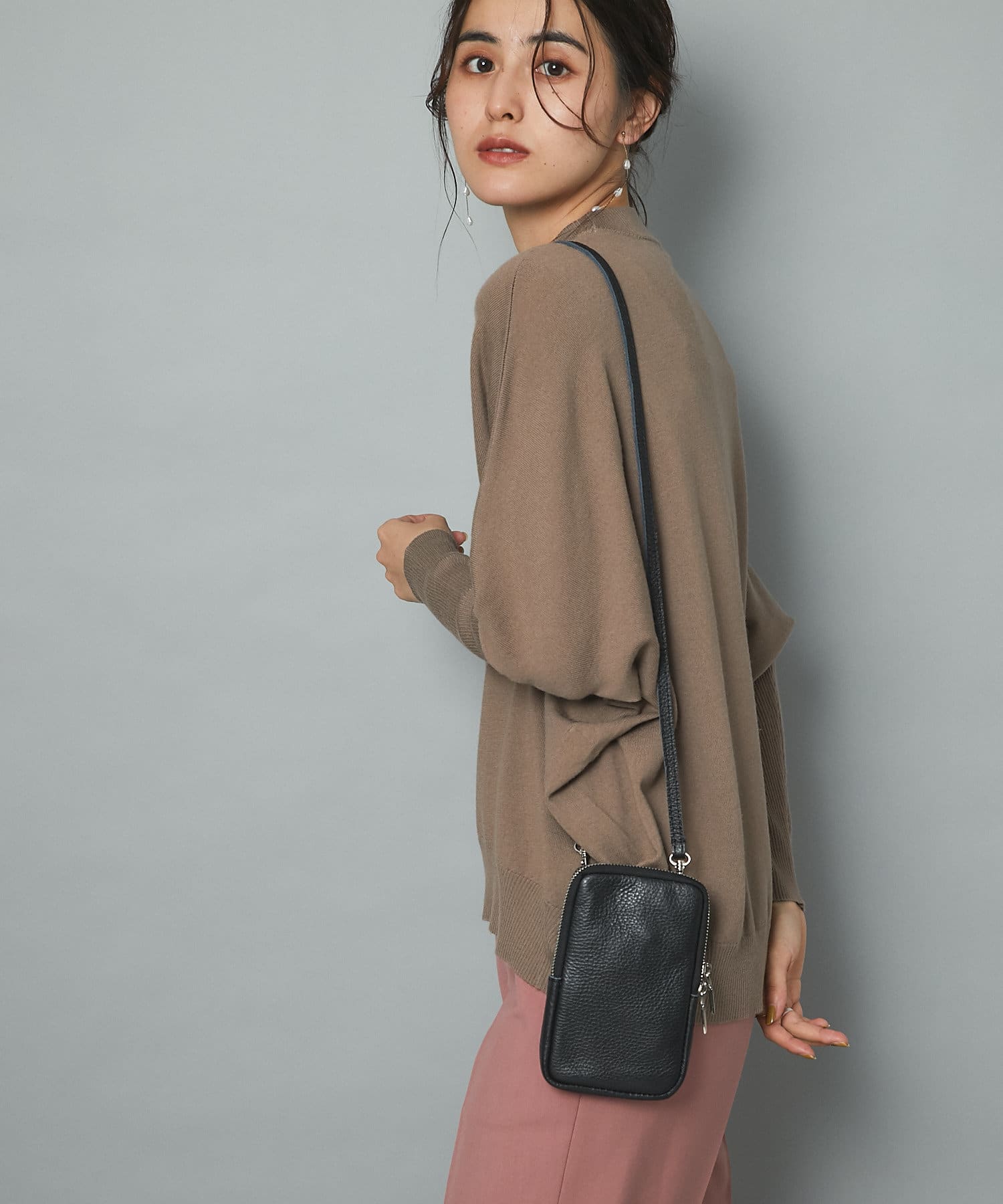 un dix cors(アンディコール) 【袖すっきり華奢見えニット】ビエラヤーンバックボリュームニット