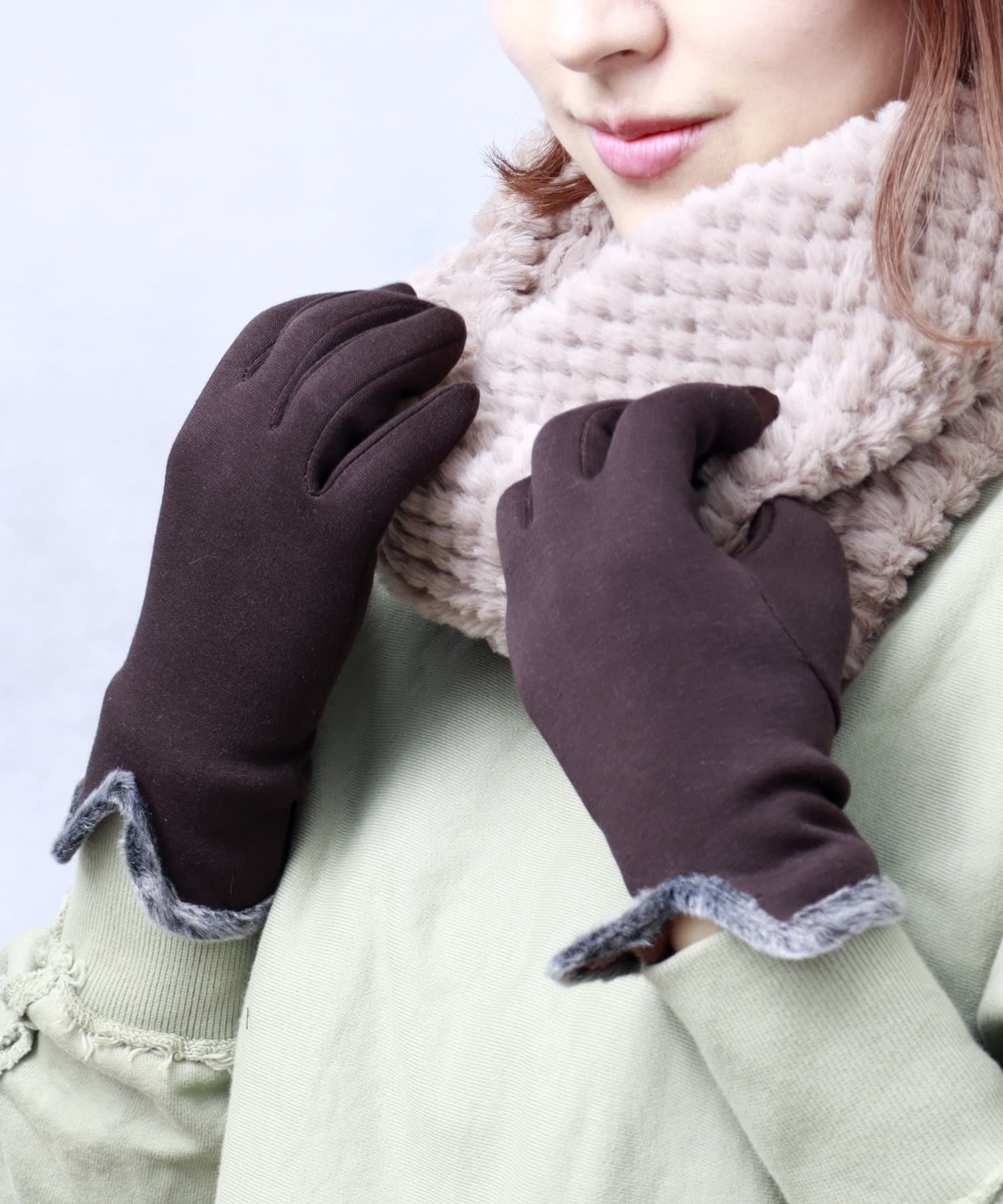 秋の装いをもっと楽しく ファー付きスマホ対応手袋 3coins スリーコインズ レディース Pal Closet パルクローゼット パルグループ公式ファッション通販サイト