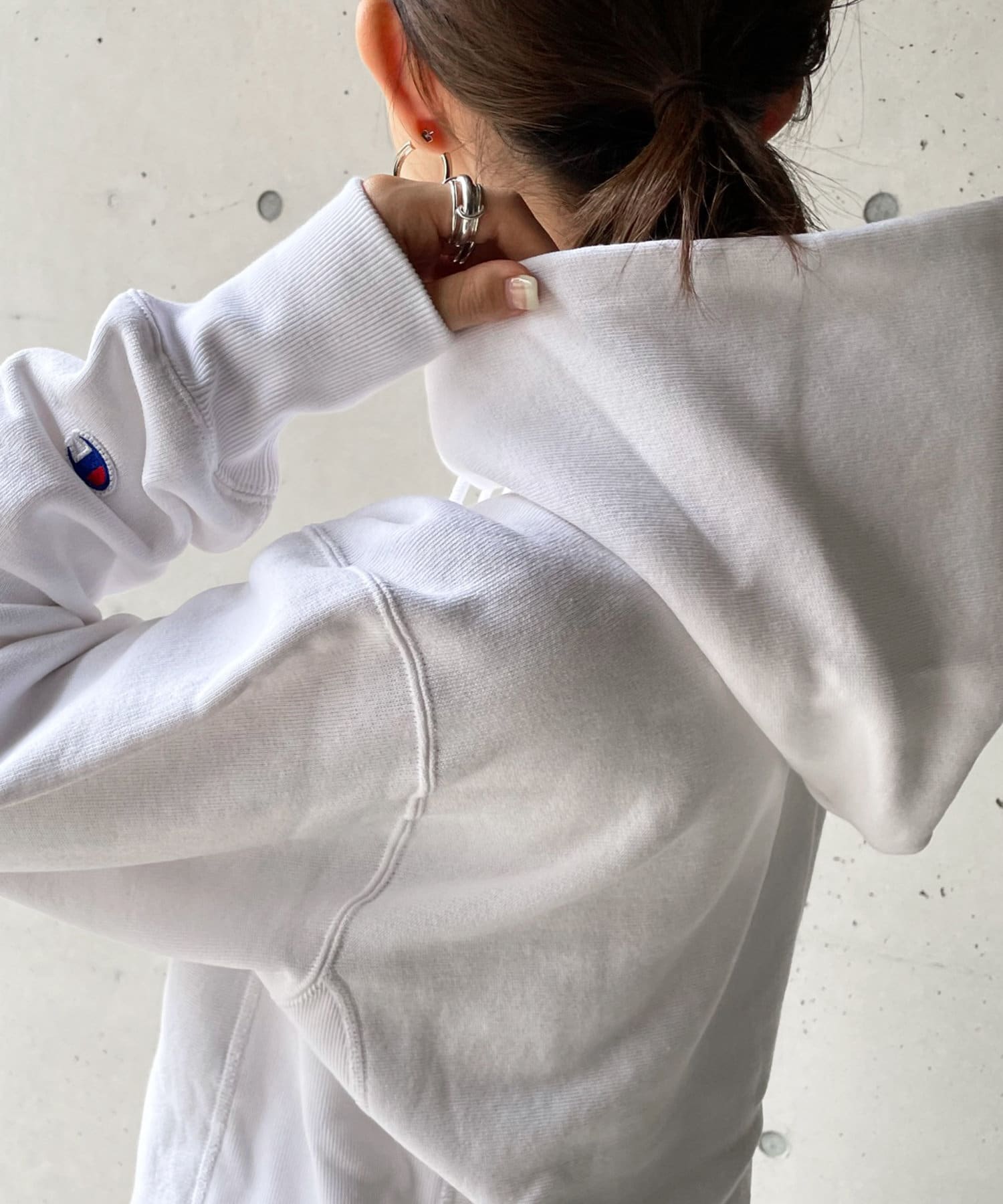Champion チャンピオン Rwプルオーバーフードスウェットシャツ Doudou ドゥドゥ 店舗在庫リスト Pal Closet パルクローゼット パルグループ公式ファッション通販サイト Pal Closet パルクローゼット パルグループ公式ファッション通販サイト