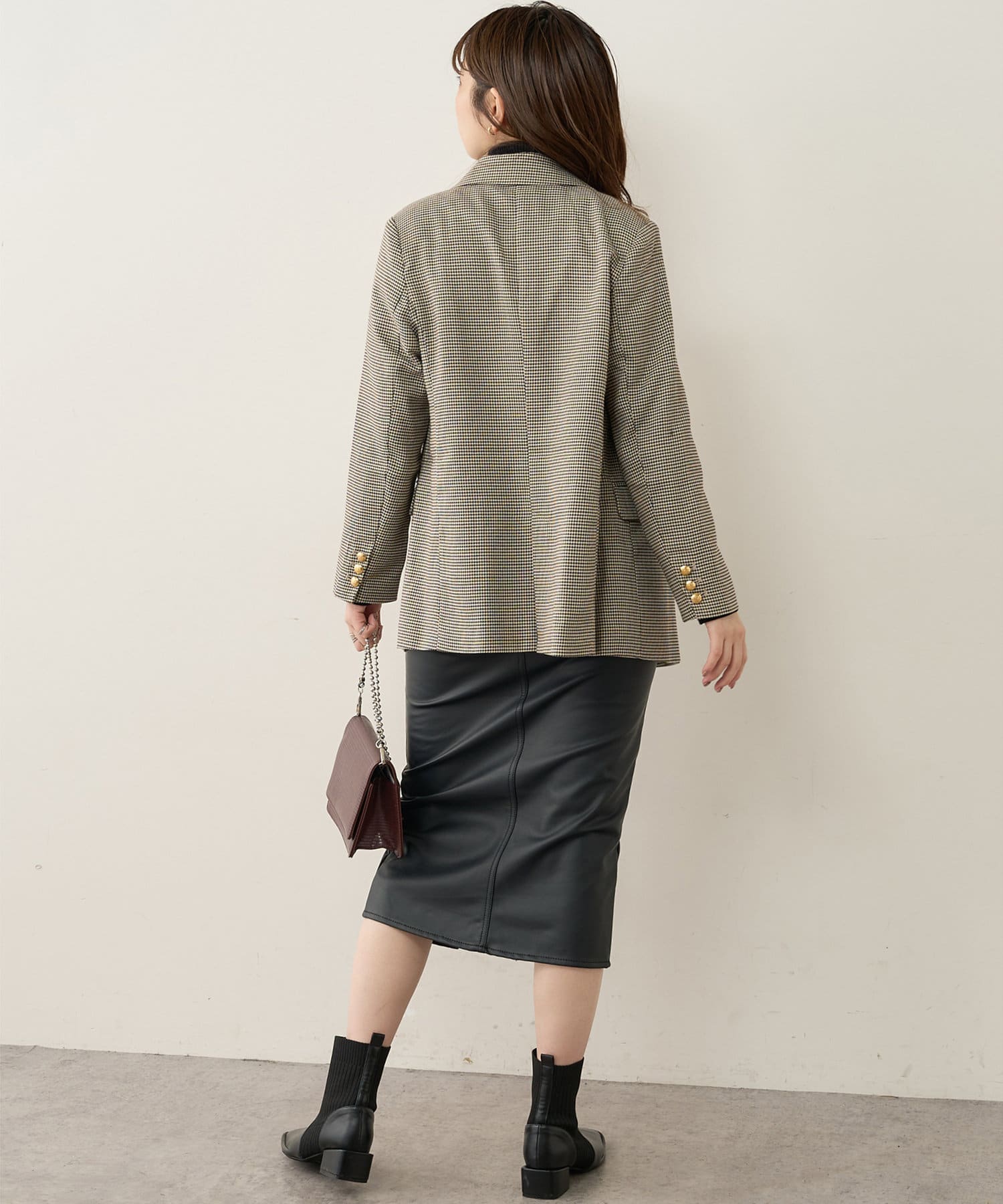 natural couture(ナチュラルクチュール) フェイクレザー78センチ丈ナロースカート