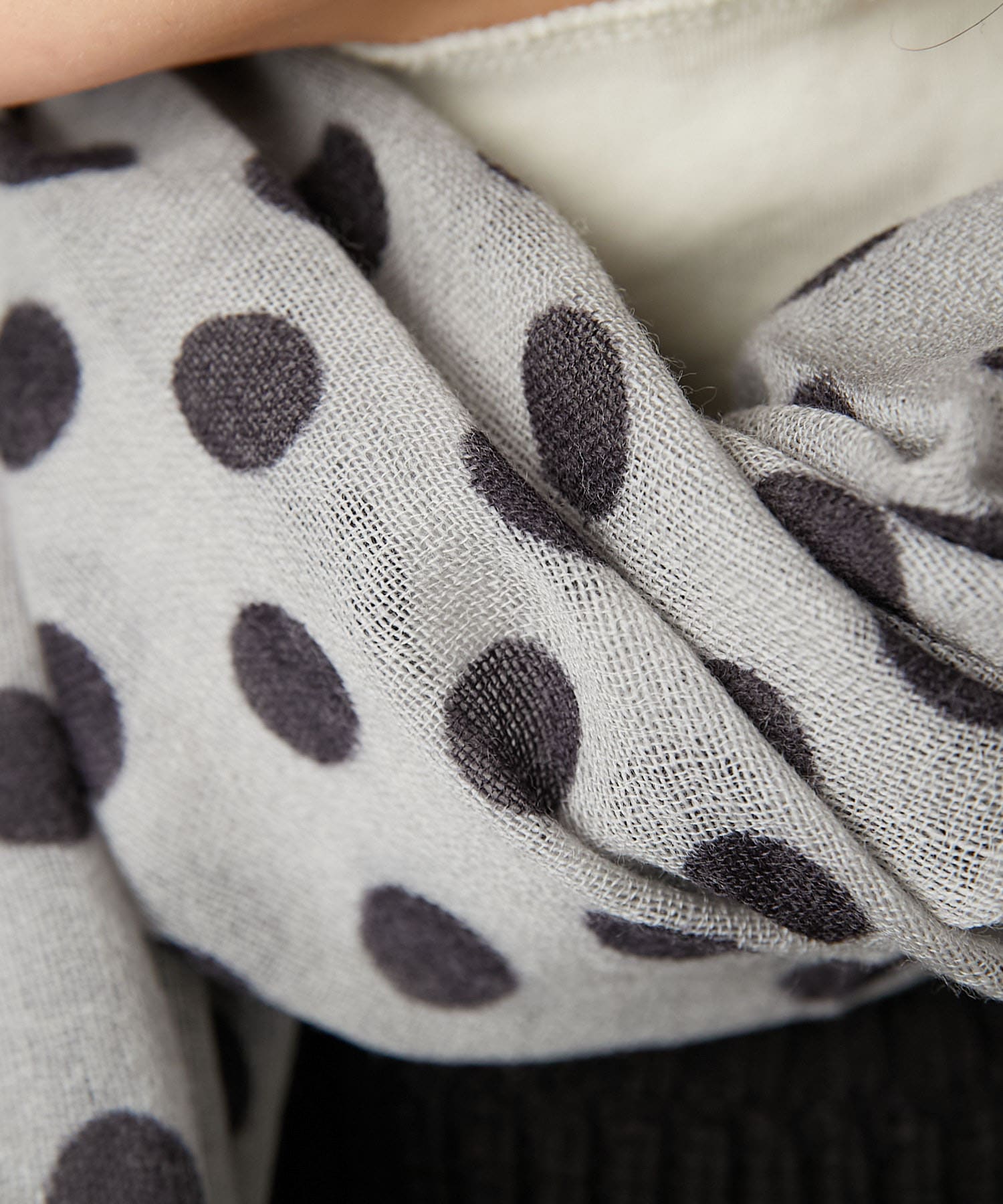 Glen Prince グレン プリンス ドット柄ストール Ear Papillonner イア パピヨネ レディース Pal Closet パルクローゼット パルグループ公式ファッション通販サイト