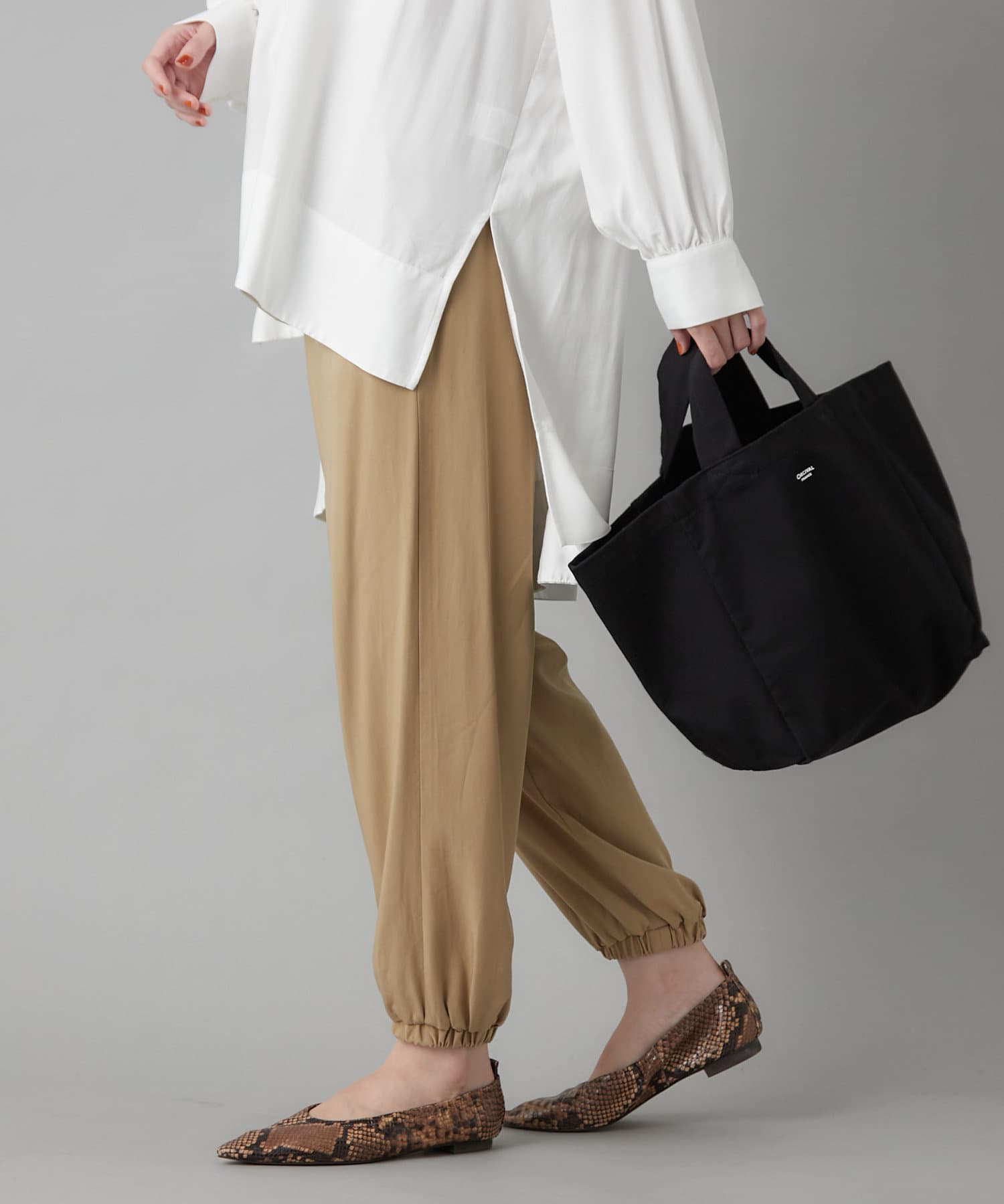 大人スポーティに着れる フィブリルジョガーパンツ Un Dix Cors アンディコール レディース Pal Closet パルクローゼット パルグループ公式ファッション通販サイト