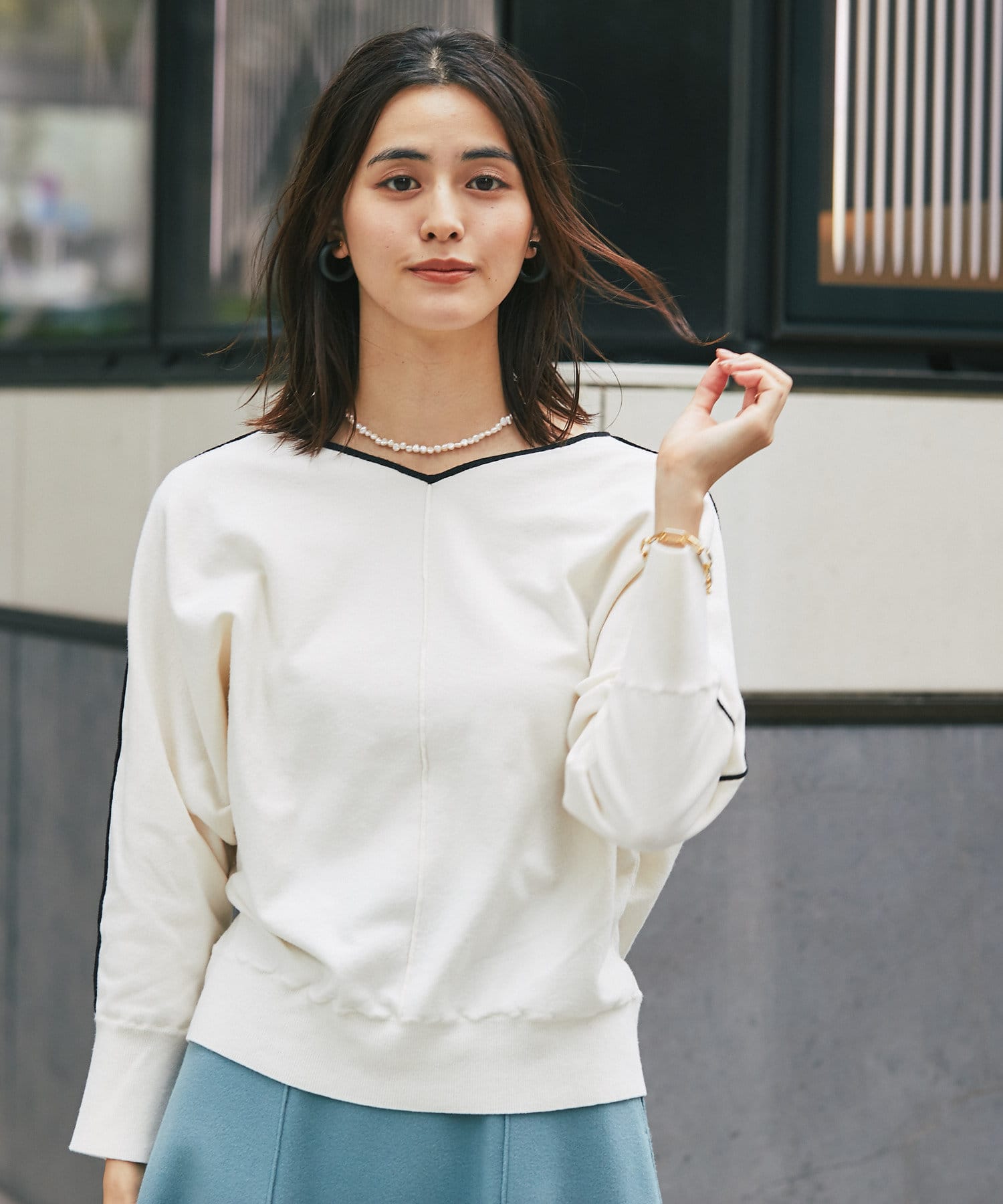 顔周りが引き締まる】2WAYバイカラードルマンニット | un dix cors(アンディコール)レディース | PAL  CLOSET(パルクローゼット) - パルグループ公式ファッション通販サイト