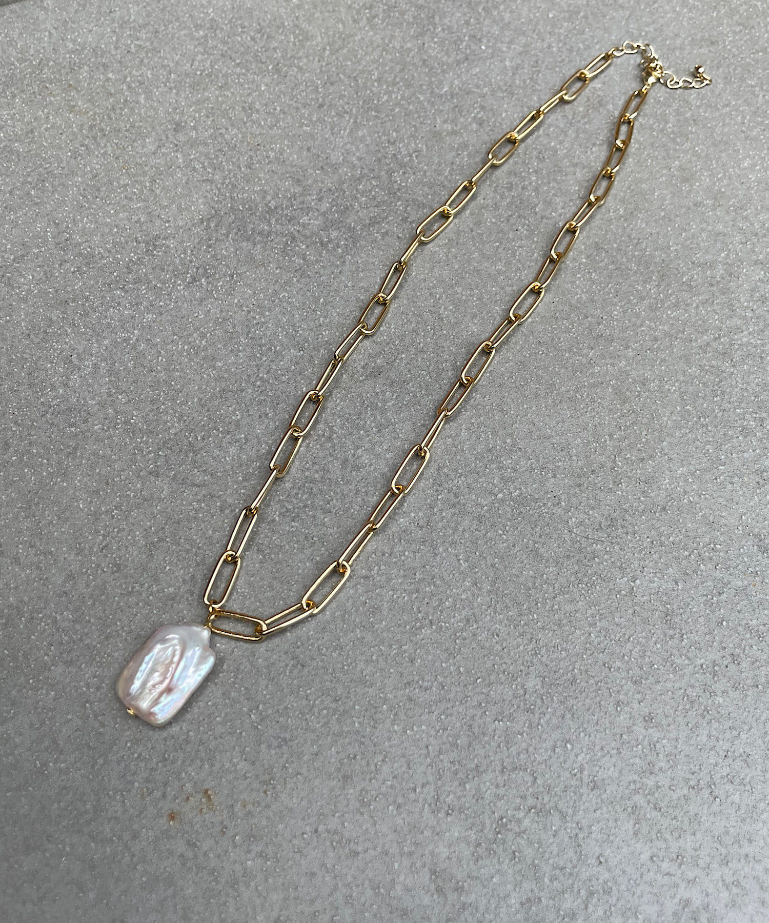 un dix cors(アンディコール) 【GOLDY(ゴールディ)】スクエアパール×チェーンネックレス