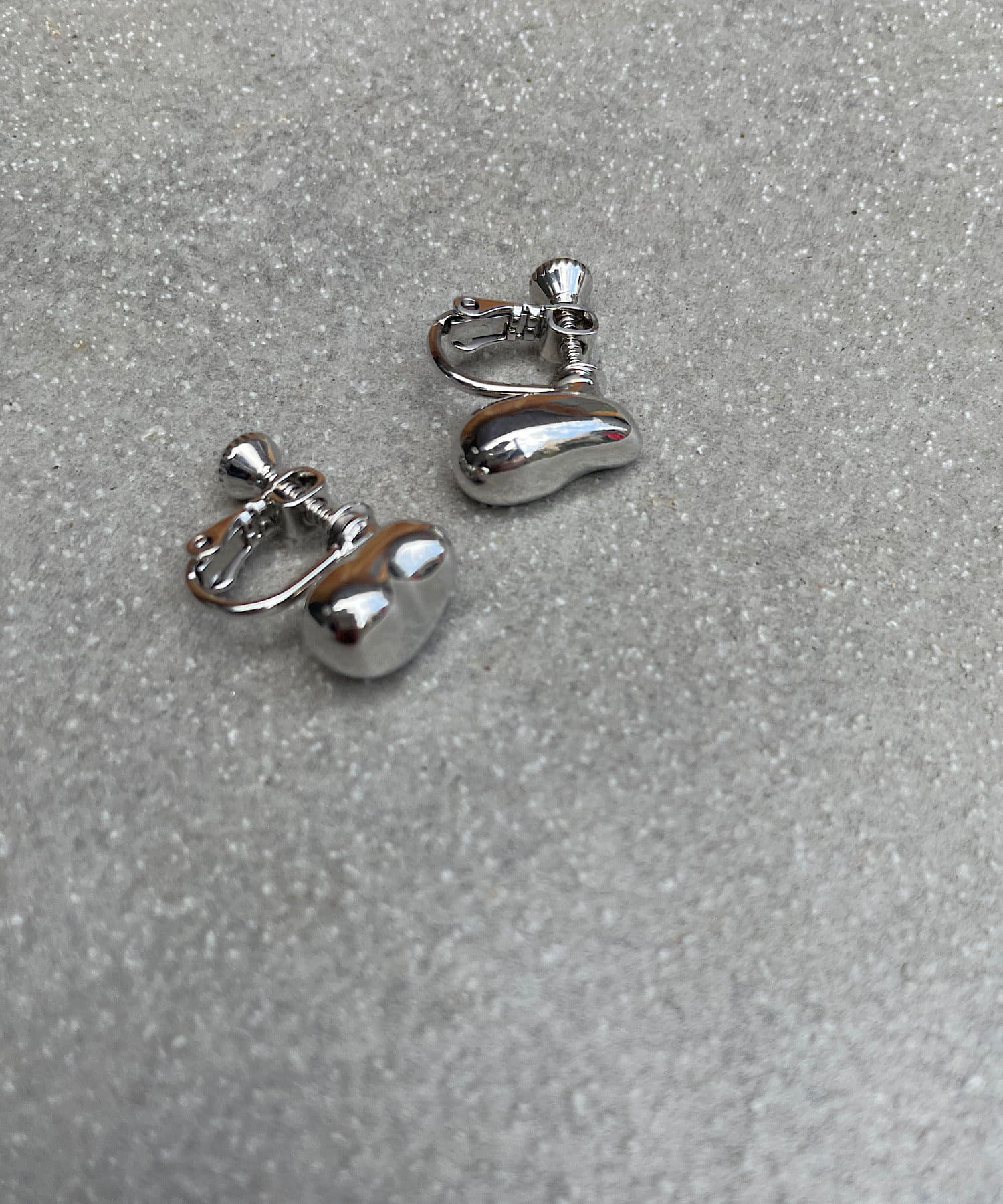 un dix cors(アンディコール) 【GOLDY(ゴールディ)】ビーンズプチイヤリング