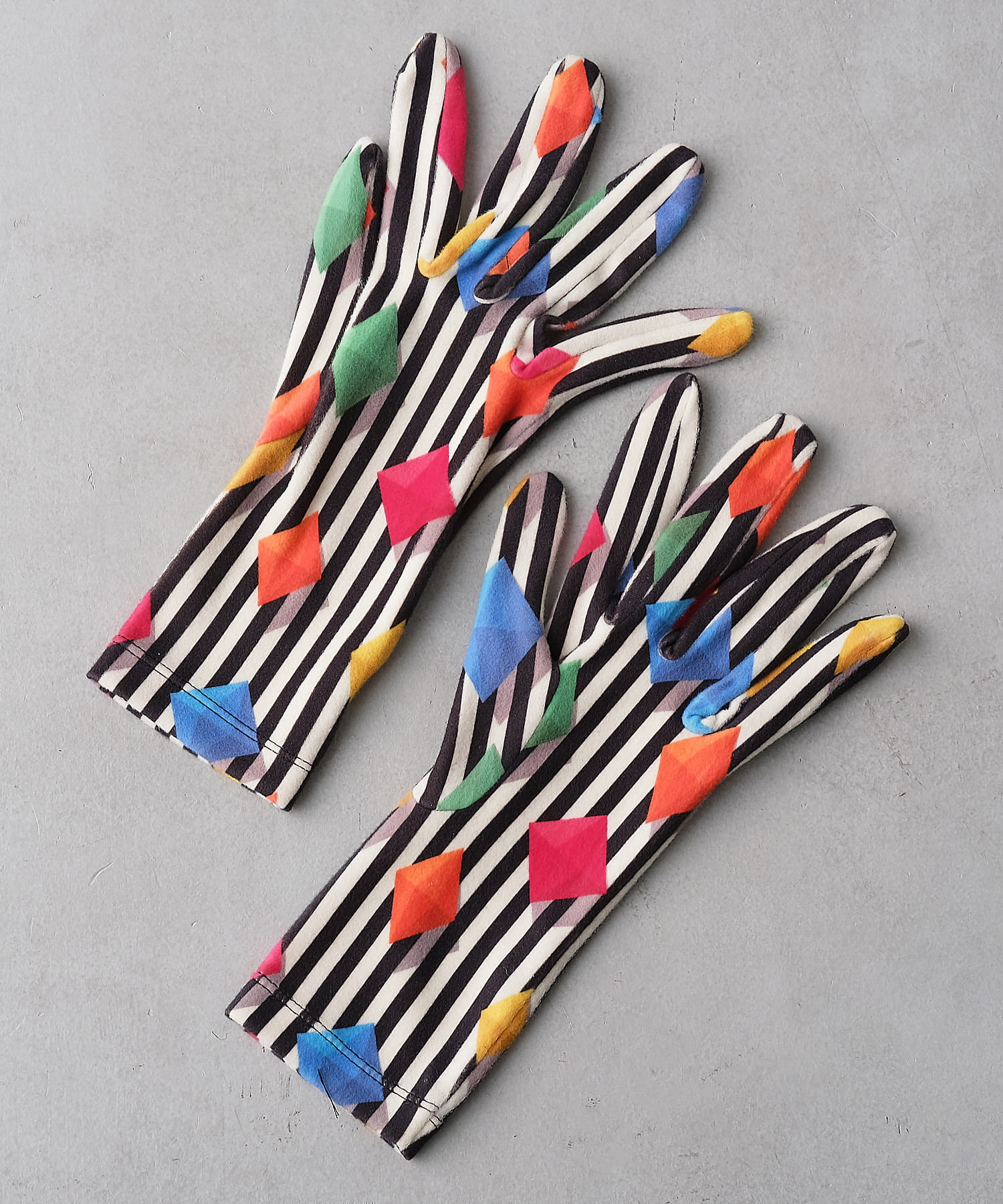 カタログ掲載商品 Web 店舗限定あり 総柄グローブ Ear Papillonner イア パピヨネ レディース Pal Closet パルクローゼット パルグループ公式ファッション通販サイト