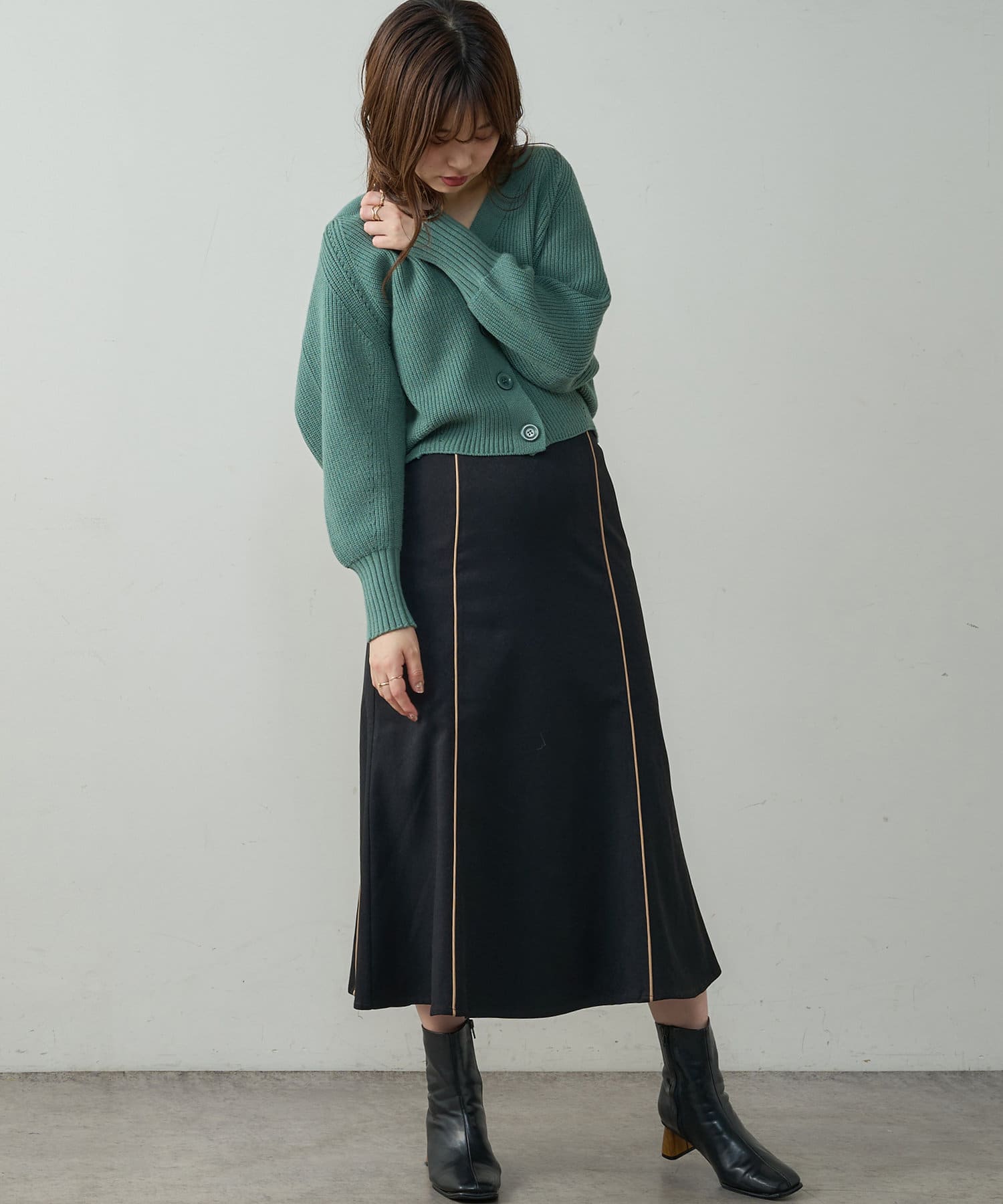 natural couture(ナチュラルクチュール) 配色パイピングスカート