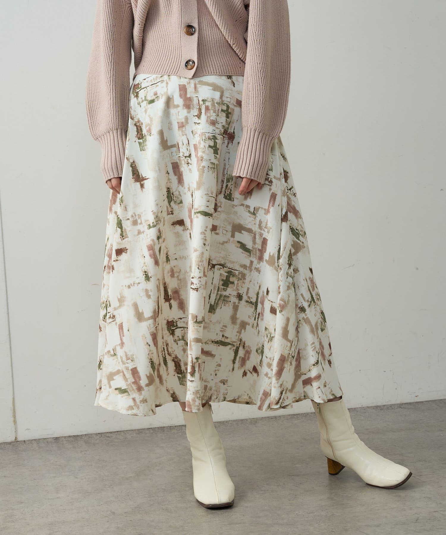 natural couture(ナチュラルクチュール) アート柄スカート