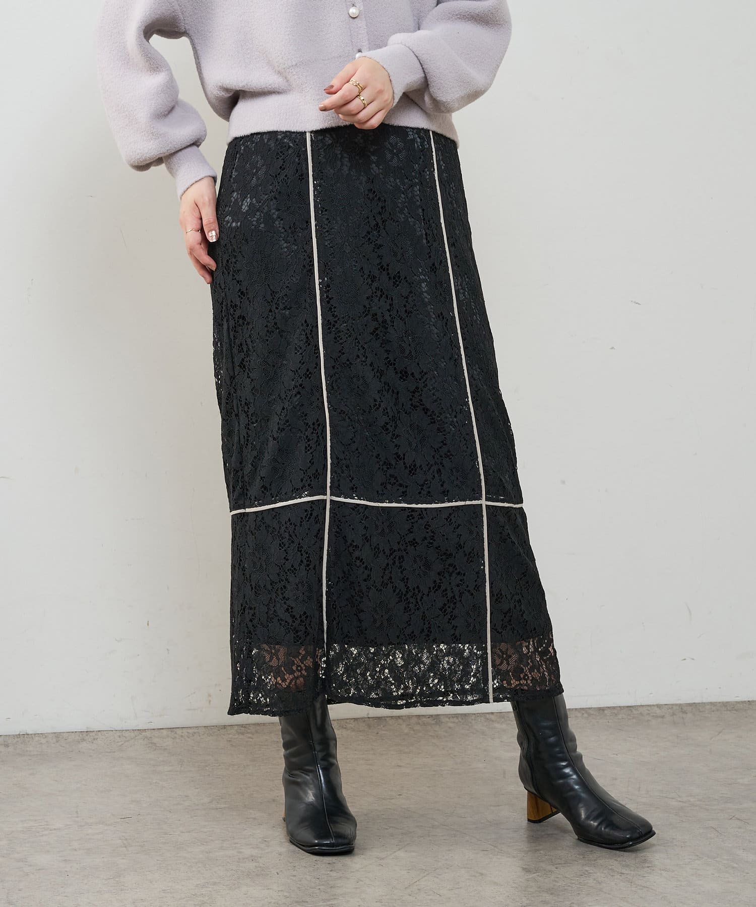 長さ変えられる合皮パイピングレーススカート | natural couture