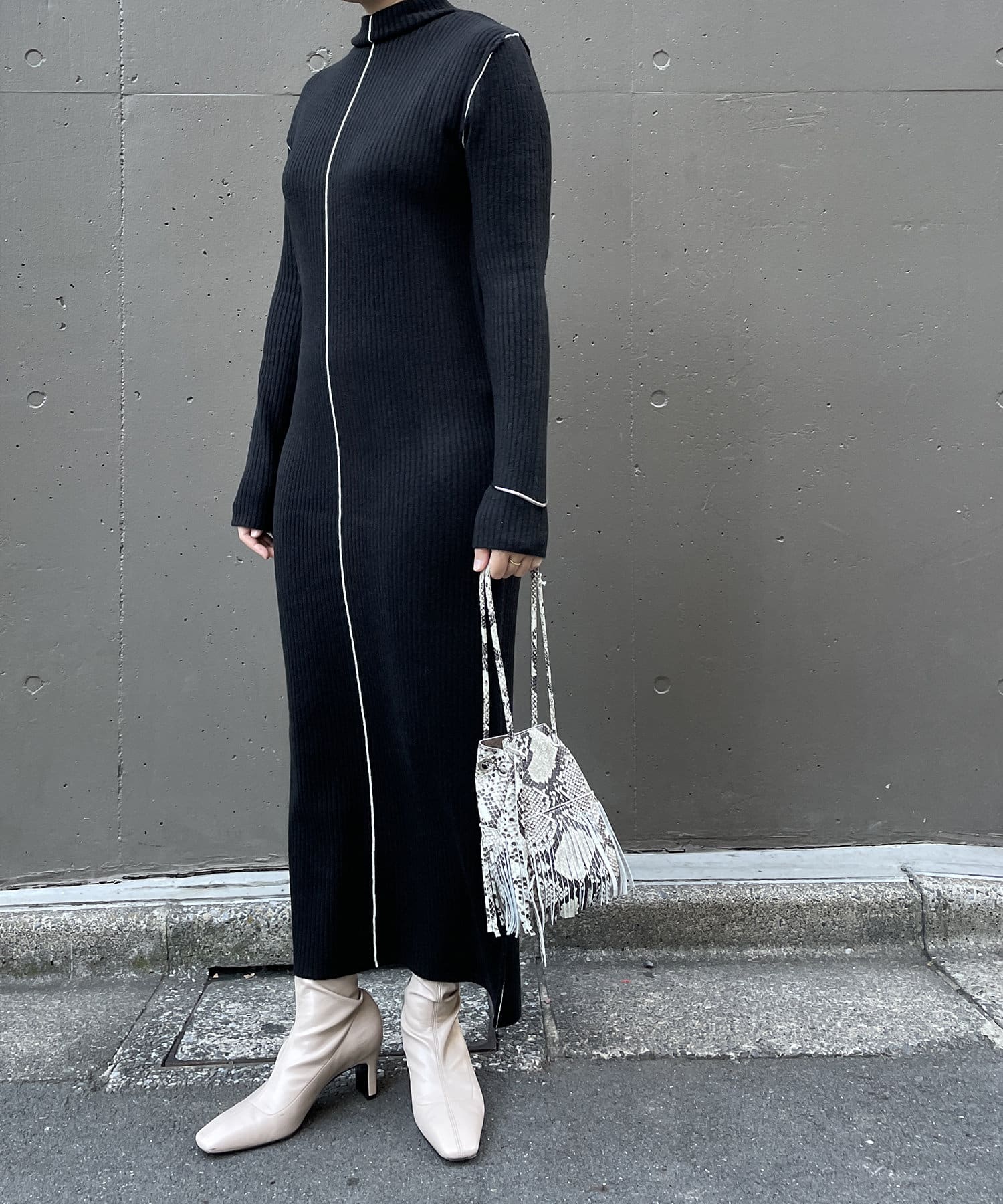 センターラインハイネックニットワンピース Loungedress ラウンジドレス レディース Pal Closet パルクローゼット パルグループ公式ファッション通販サイト