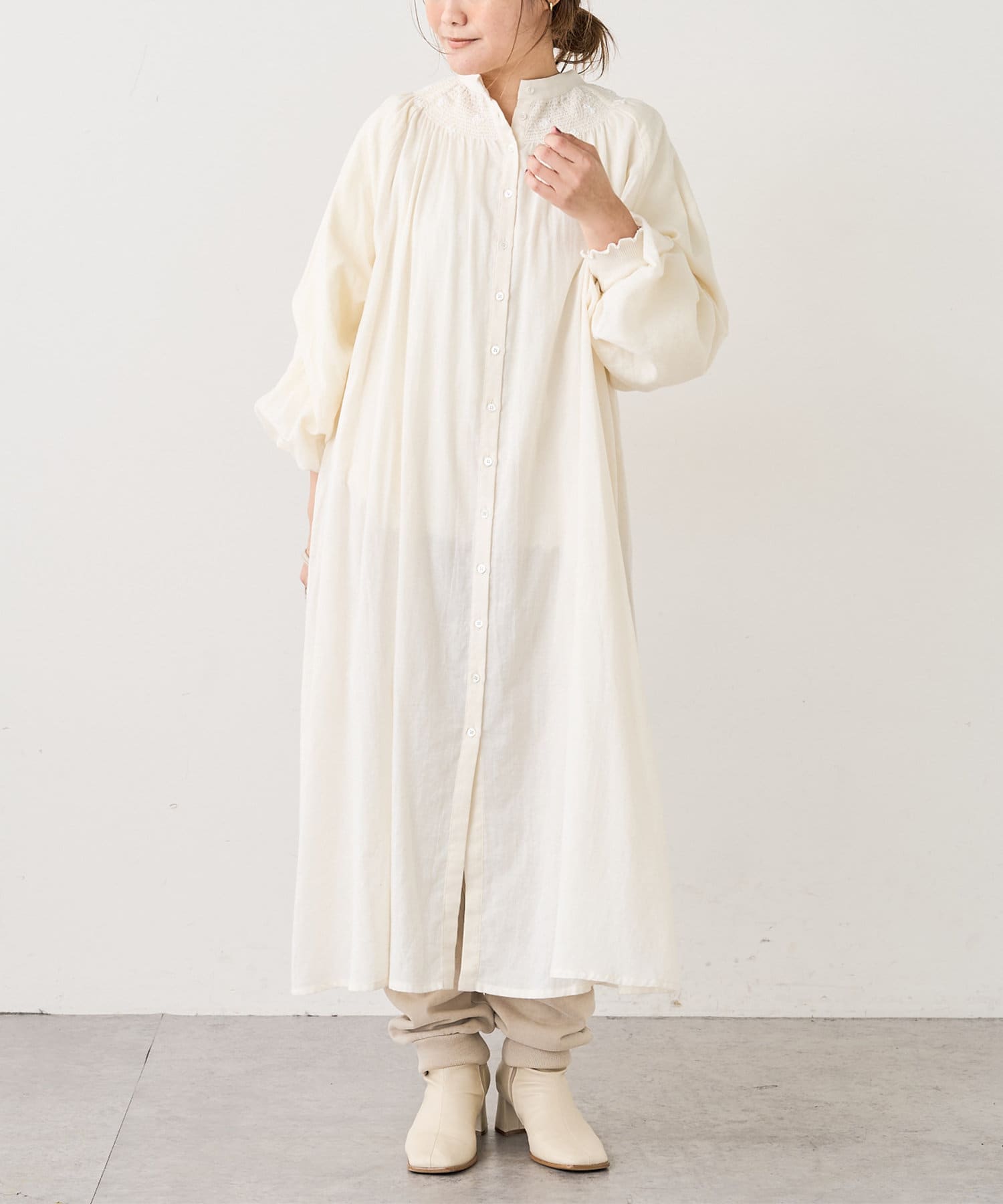 スモッキング 花刺繍ワンピース Pual Ce Cin ピュアルセシン レディース Pal Closet パルクローゼット パルグループ公式ファッション通販サイト