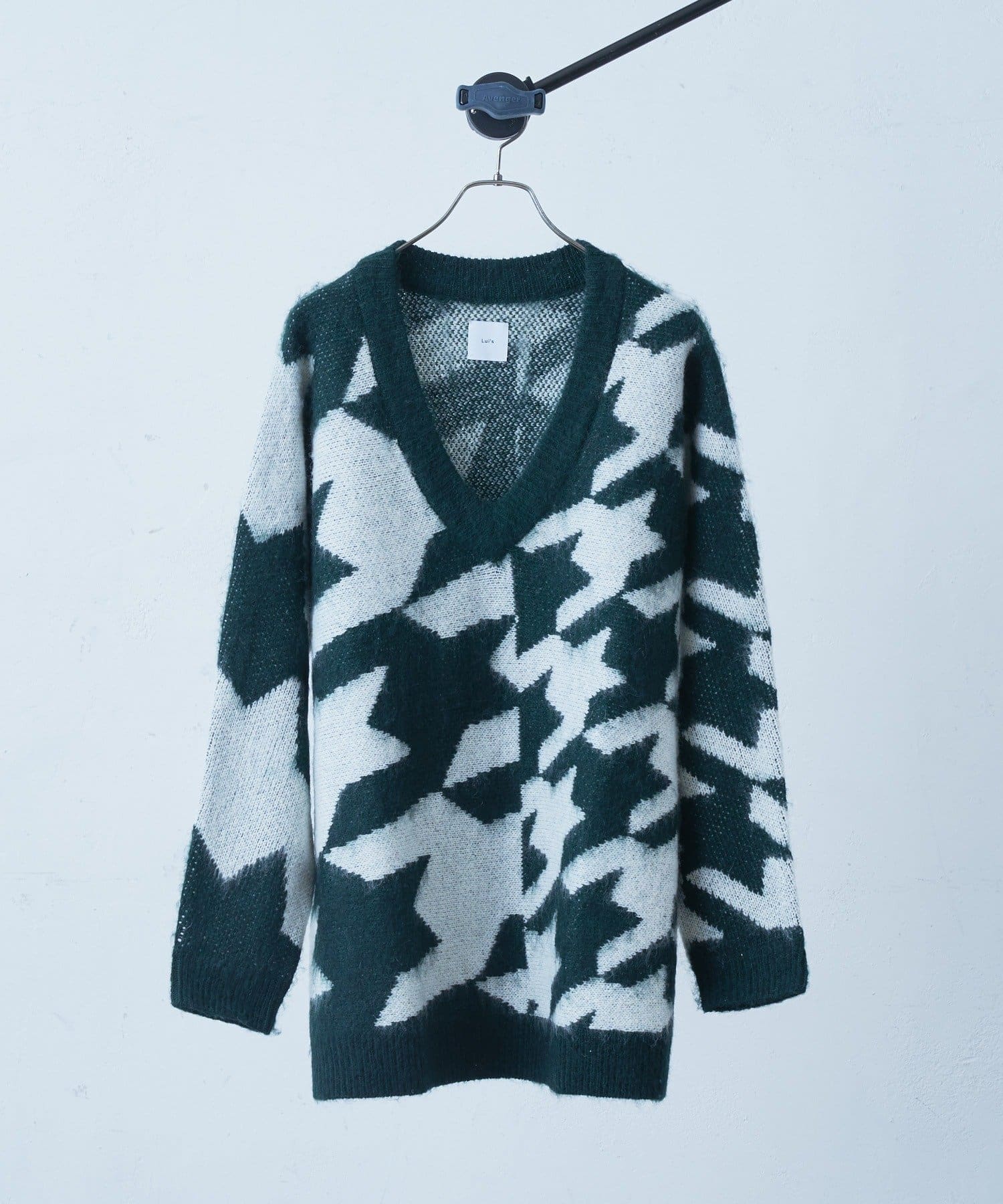 千鳥柄vネックニット Lui S ルイス メンズ Pal Closet パルクローゼット パルグループ公式ファッション通販サイト