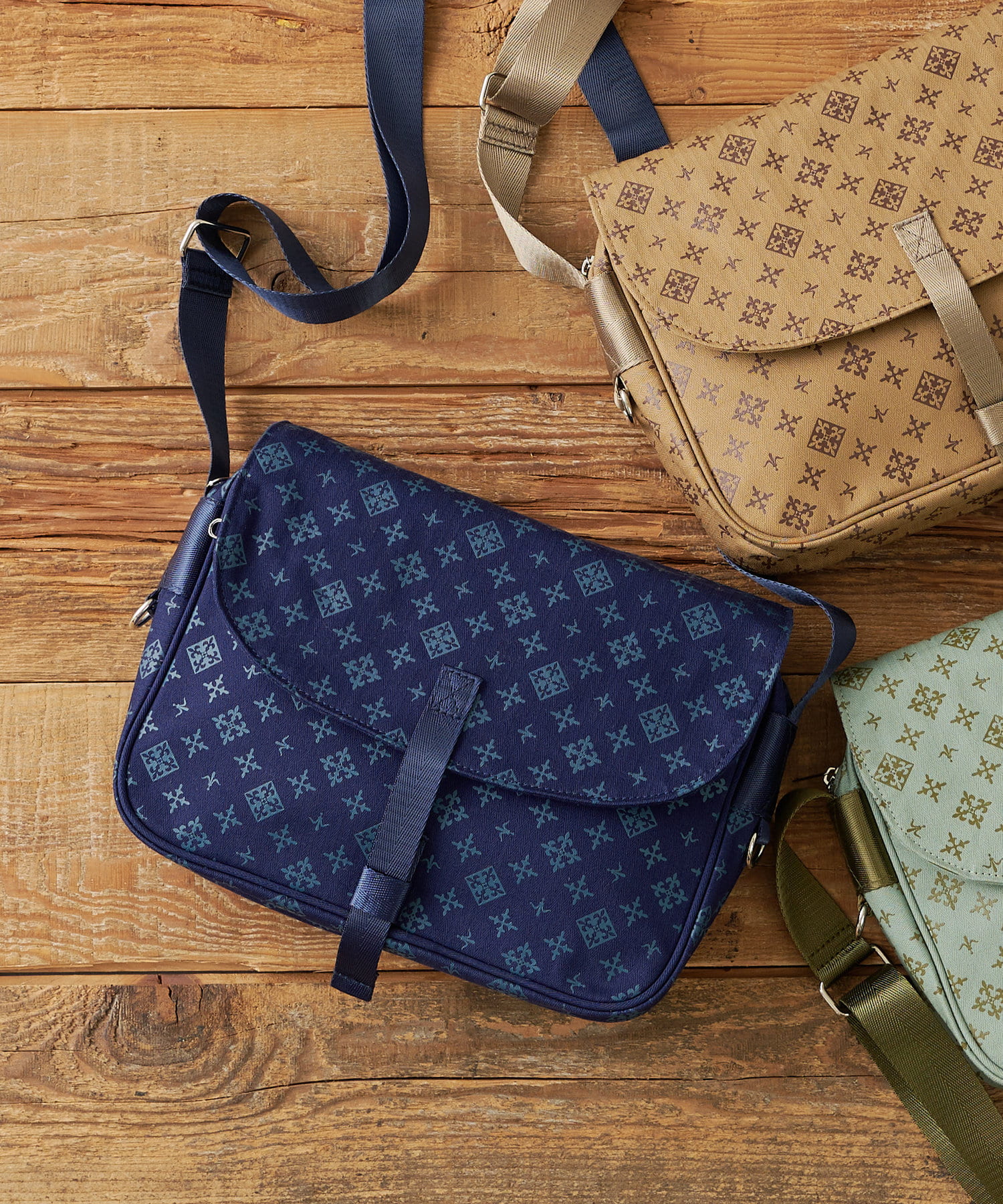 Polyco メッセンジャーバッグ Daily Russet デイリー ラシット レディース Pal Closet パルクローゼット パルグループ公式ファッション通販サイト