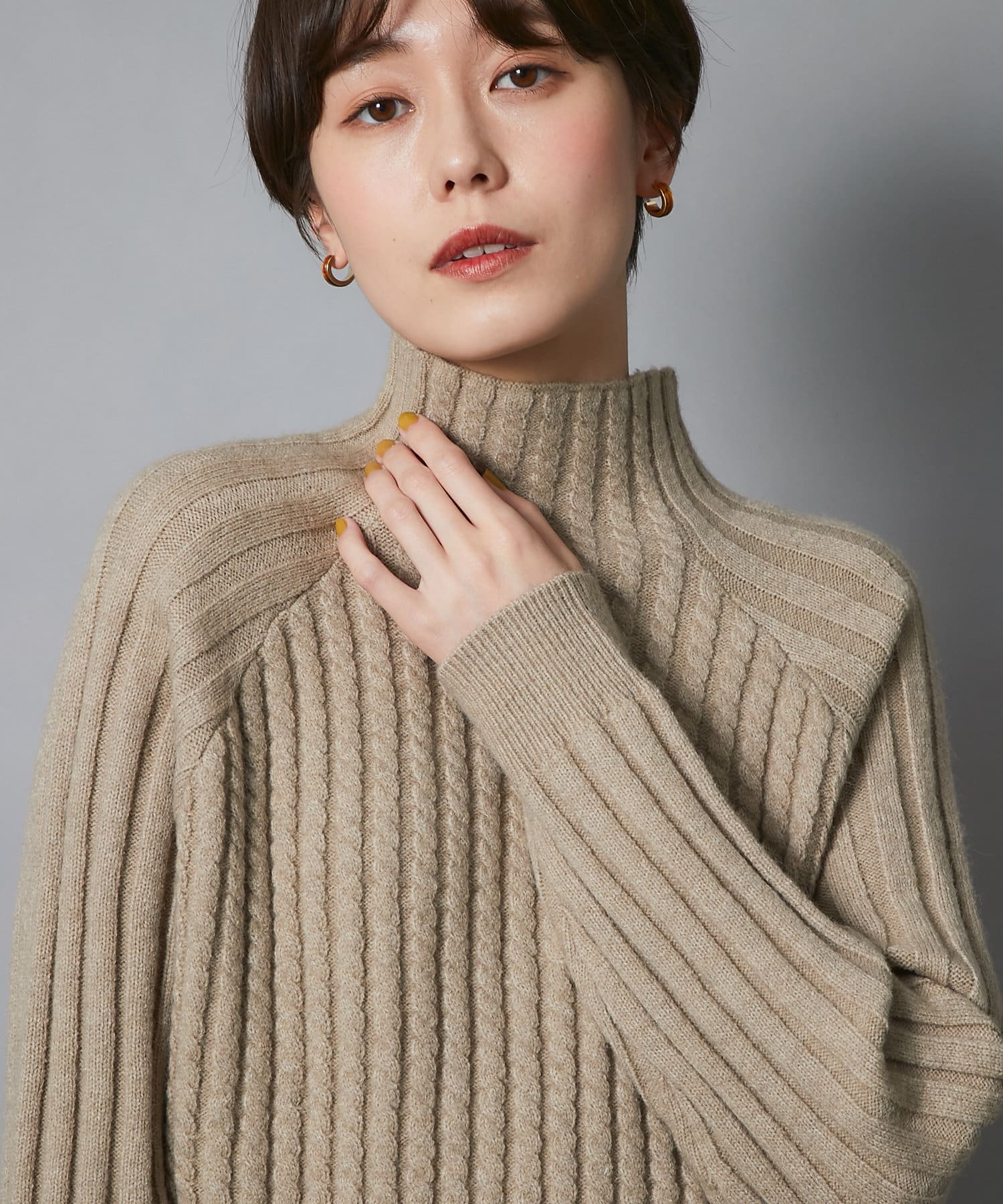 un dix cors(アンディコール) 《予約》【WEB限定・LIVEでご紹介】ケーブル編みスタンドネック