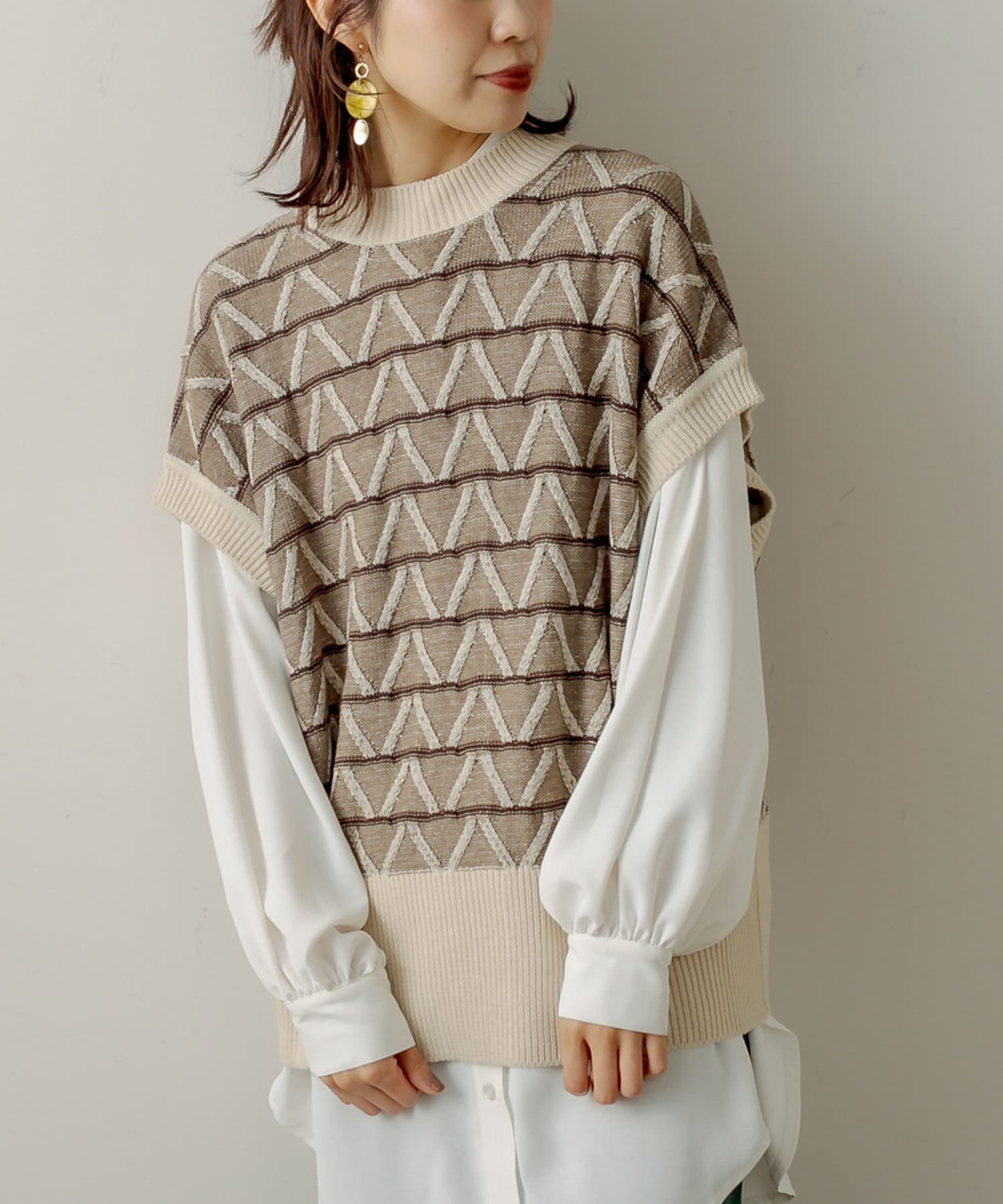 NICE CLAUP / OLIVE des OLIVE OUTLET(ナイスクラップ  / オリーブ デ オリーブ アウトレット) ジャガードバックスリットベスト