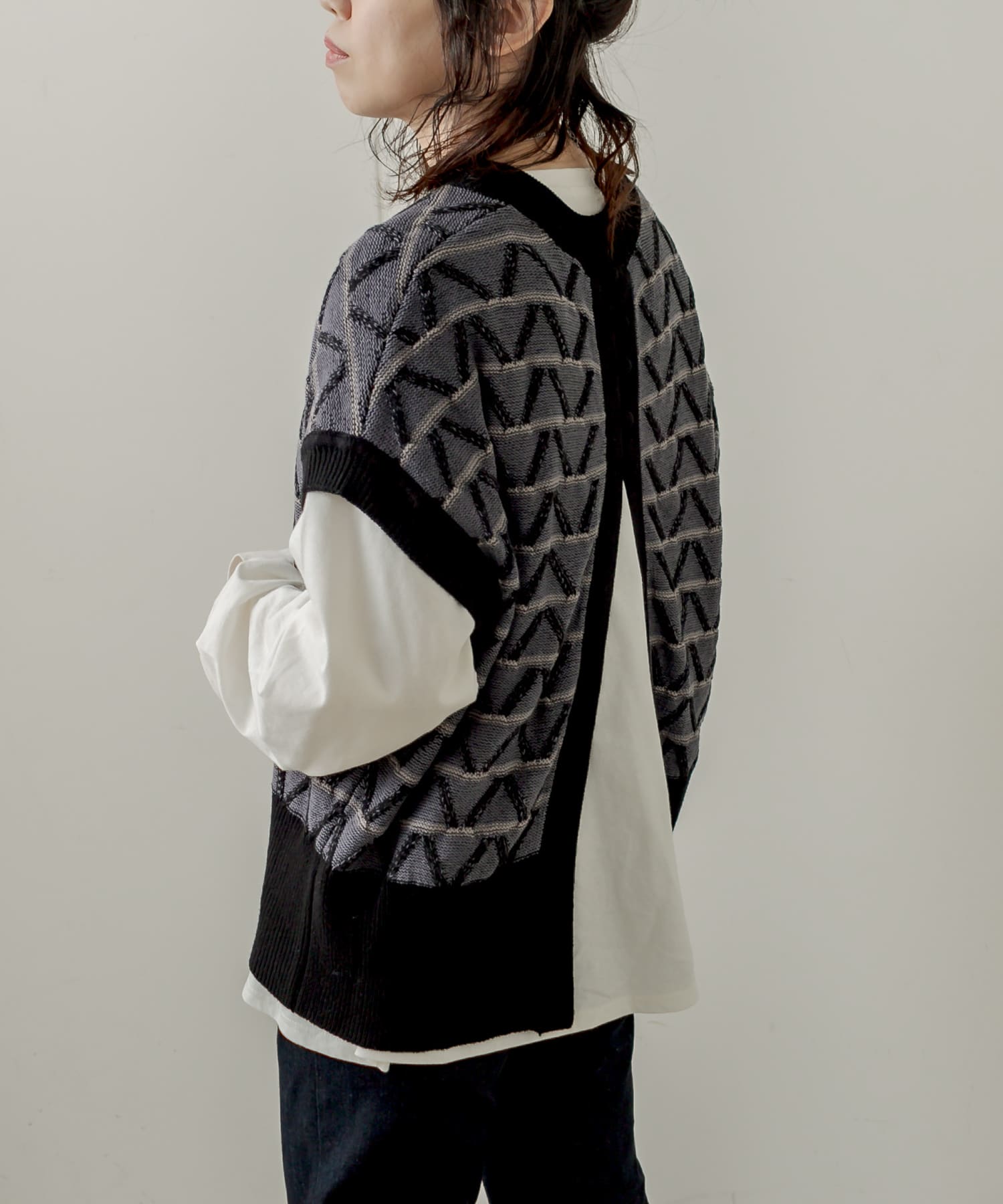 NICE CLAUP / OLIVE des OLIVE OUTLET(ナイスクラップ  / オリーブ デ オリーブ アウトレット) ジャガードバックスリットベスト