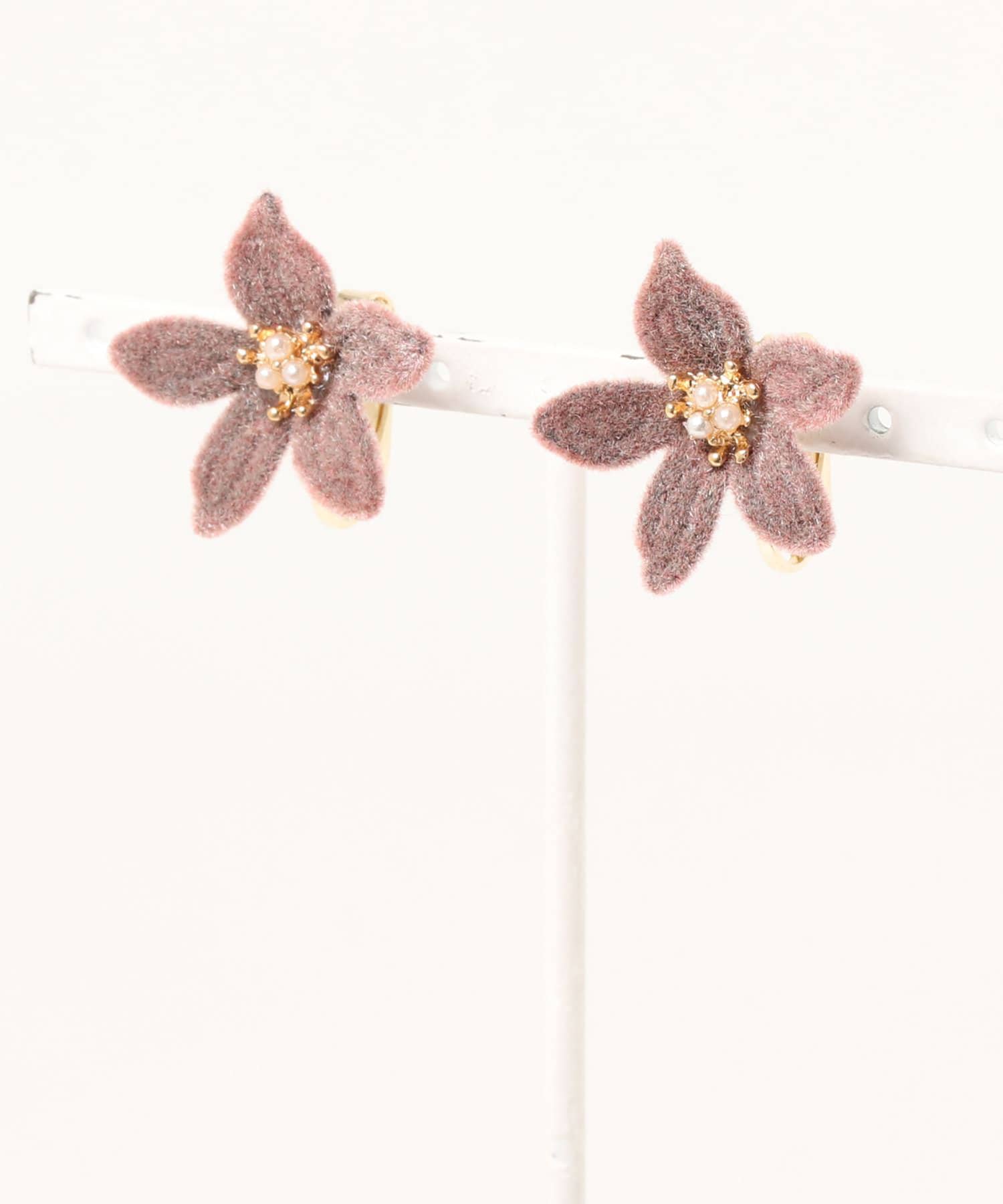 natural couture(ナチュラルクチュール) レディお花イヤリング