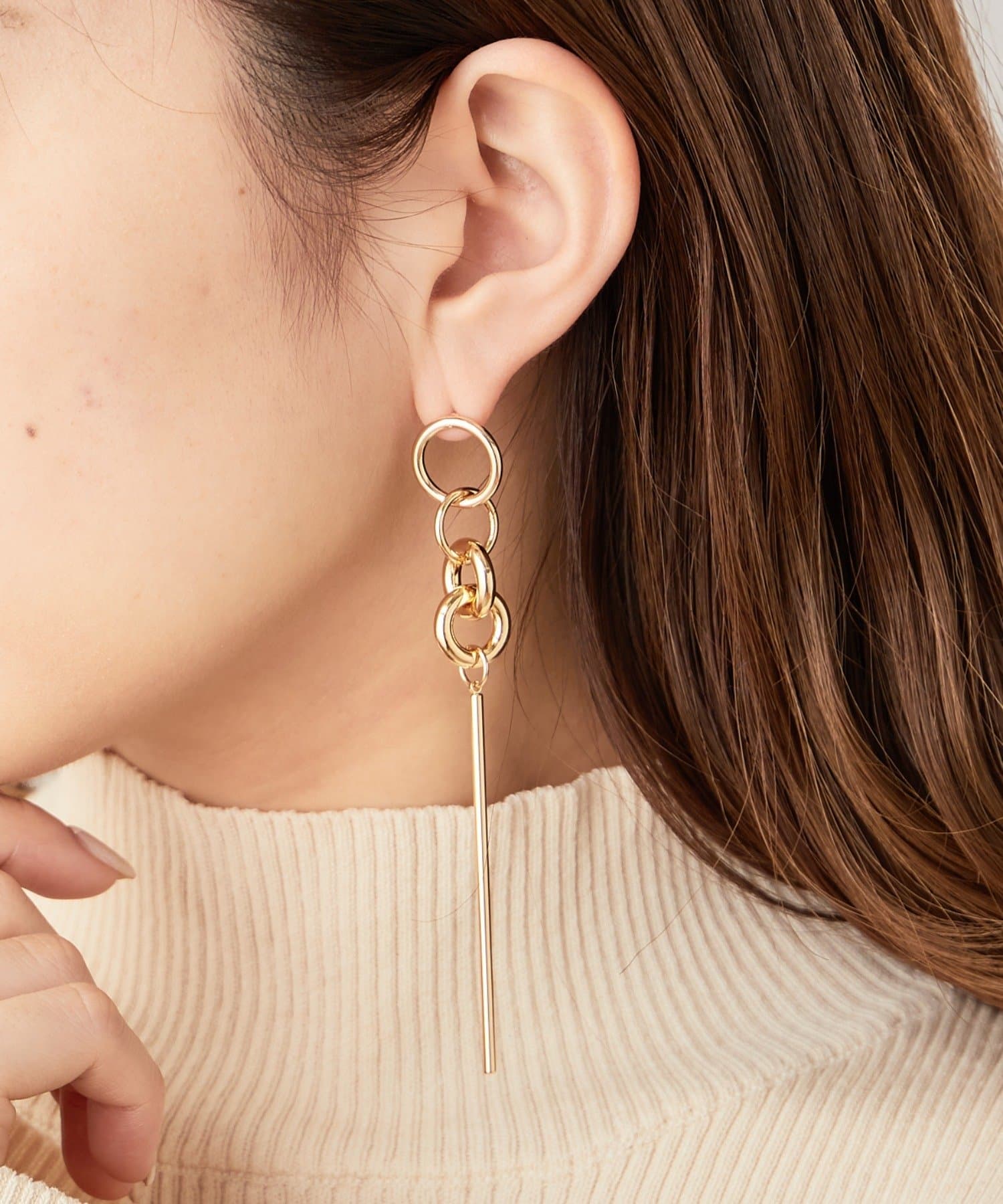 Salon By Chico限定 アシメビックフープピアス Chico チコ レディース Pal Closet パルクローゼット パルグループ公式ファッション通販サイト