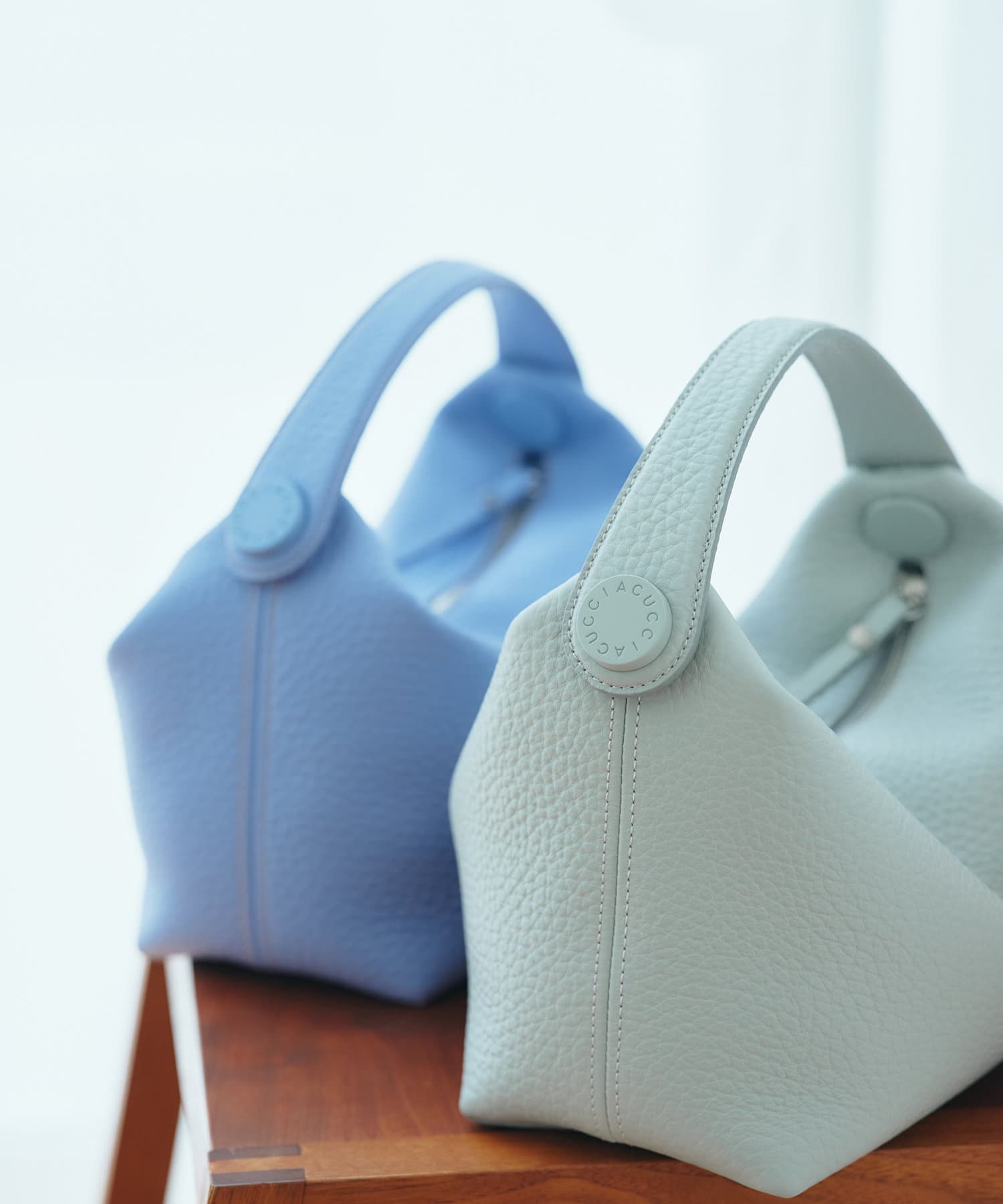 メタルパーツが可愛いミニバッグ♡ - IACUCCI(イアクッチ)大丸
