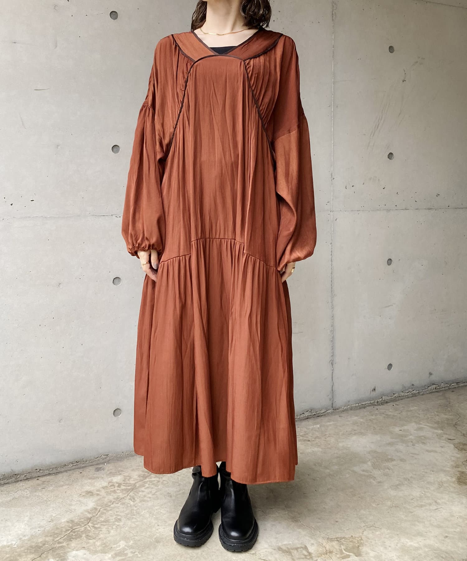 CAPRICIEUX LE'MAGE】パイピングドレスワンピース | OUTLET