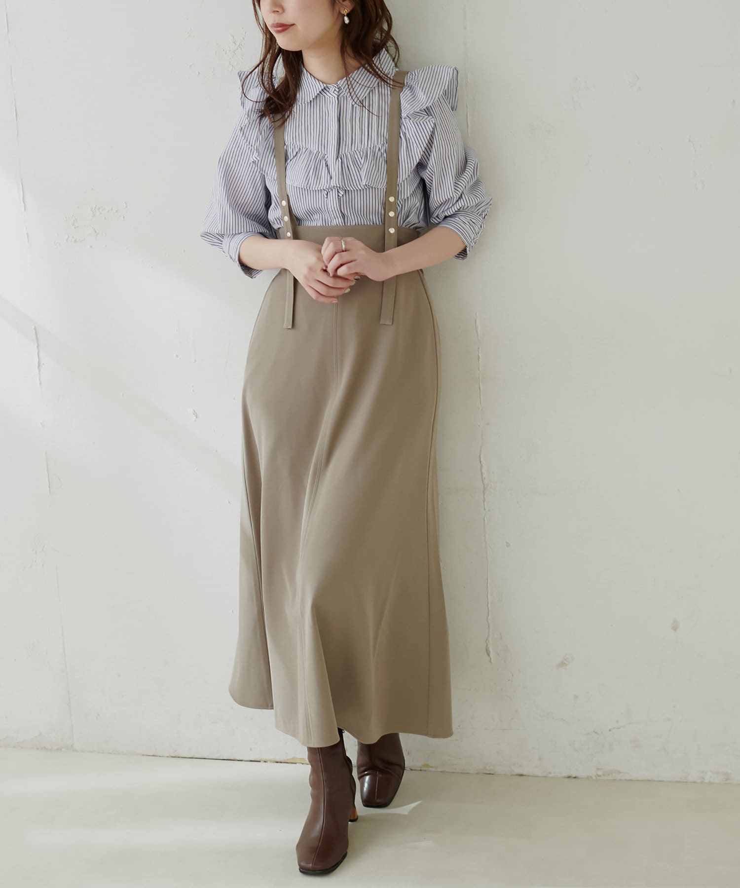 natural couture(ナチュラルクチュール) ドット釦デザイン2WAYスカート