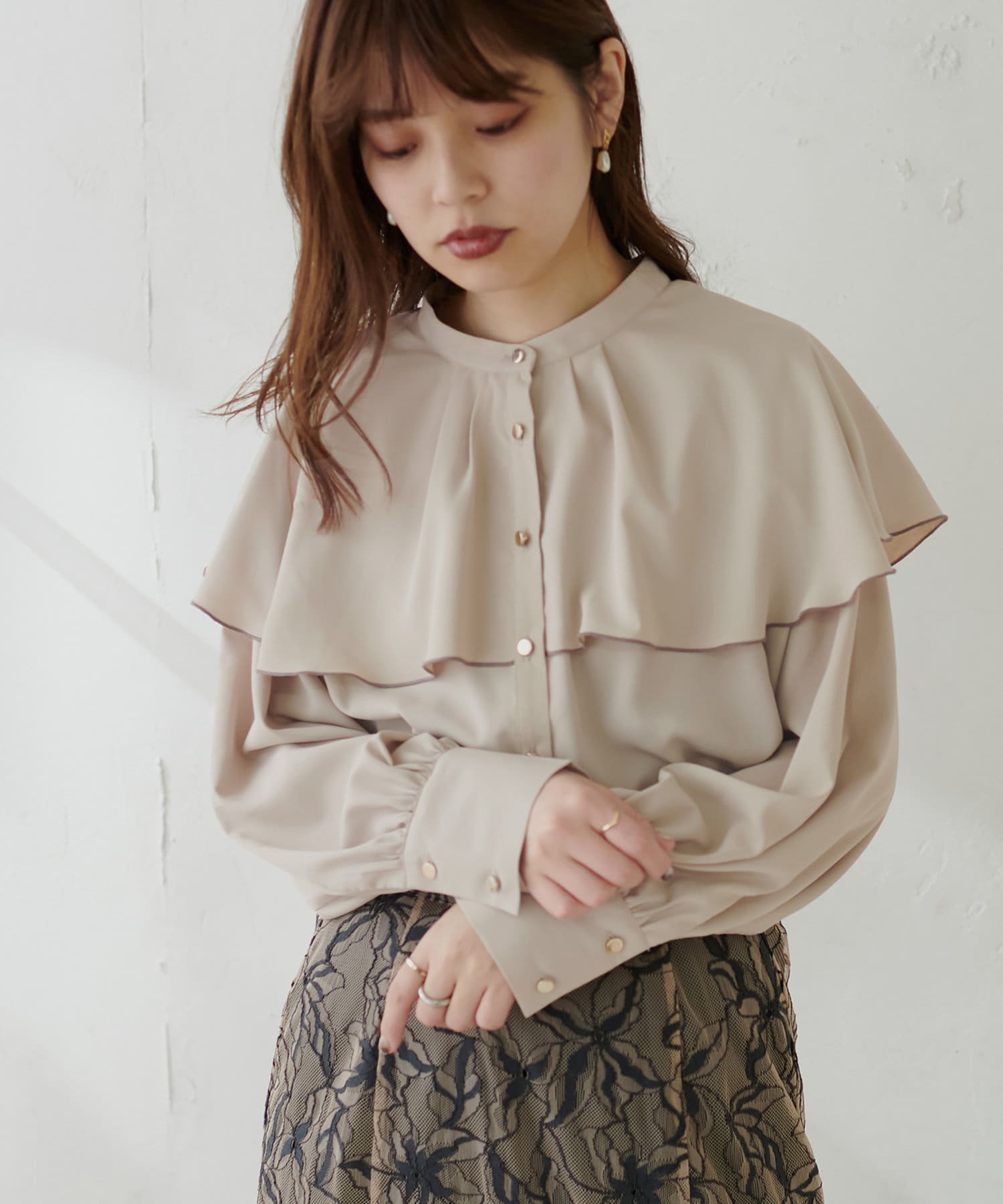 新色追加・WEB限定カラー有り】ひらりケープブラウス | natural