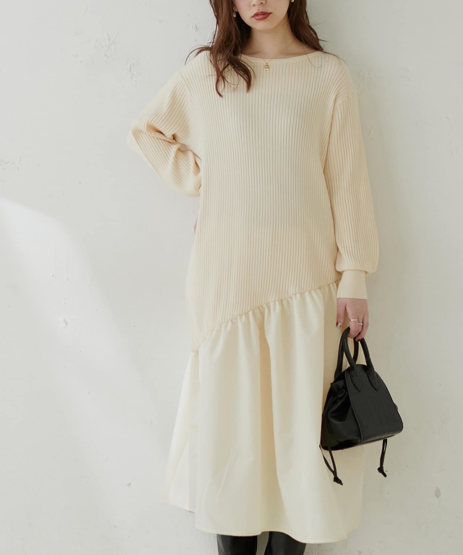natural couture(ナチュラルクチュール) 【WEB限定カラー有り】アシメ切替えリブニットワンピース