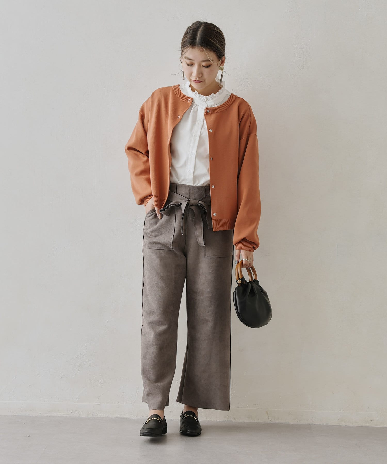 Chez toi(シェトワ) ボンディングスエードハトメリボンパンツ