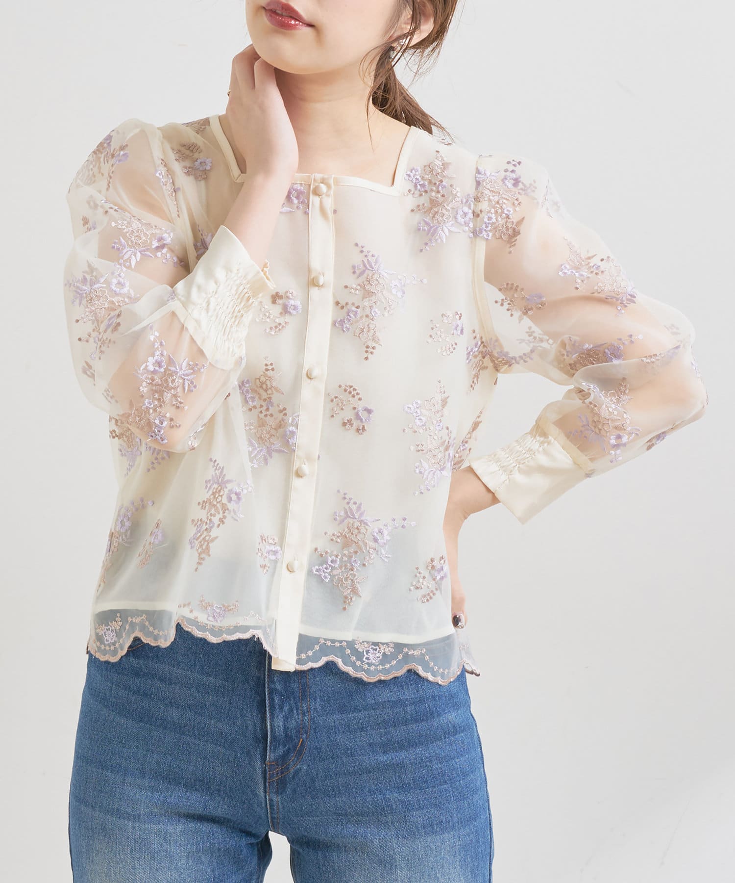 natural couture(ナチュラルクチュール) オーガンジー刺繍パフブラウス