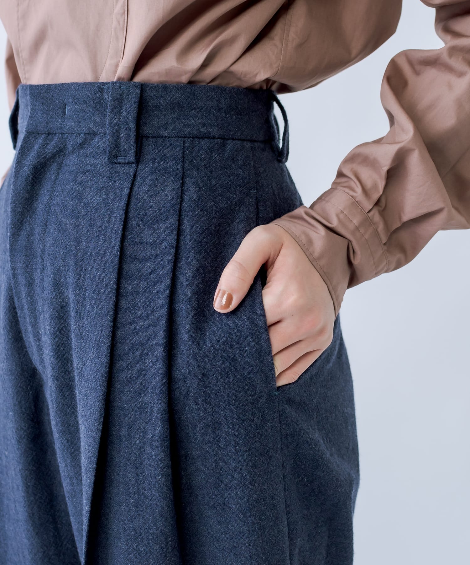 BLOOM&BRANCH(ブルームアンドブランチ) Phlannèl / womens Tuck Tapered Trousers
